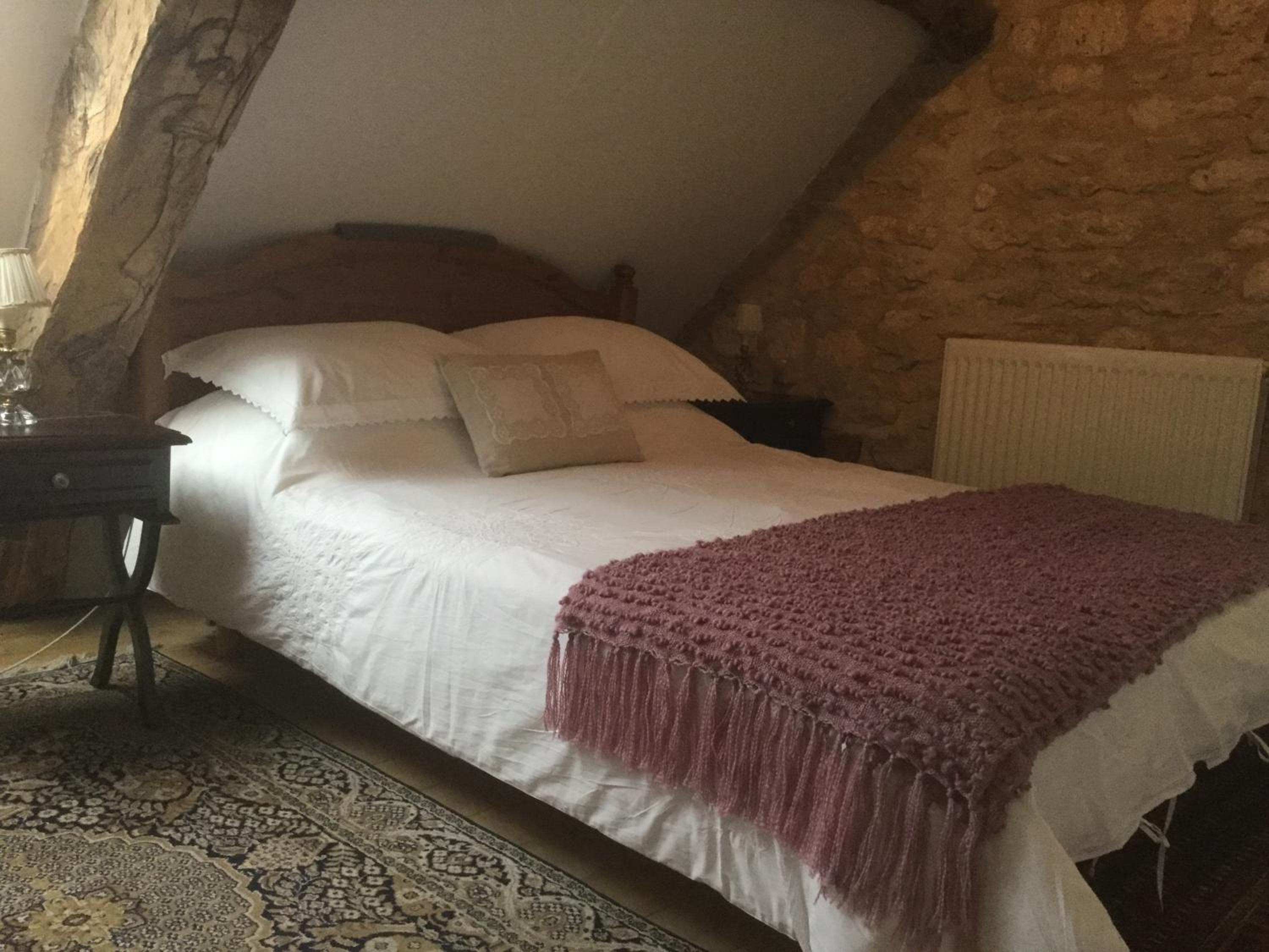 Double Room with Private Bathroom - Photo 1