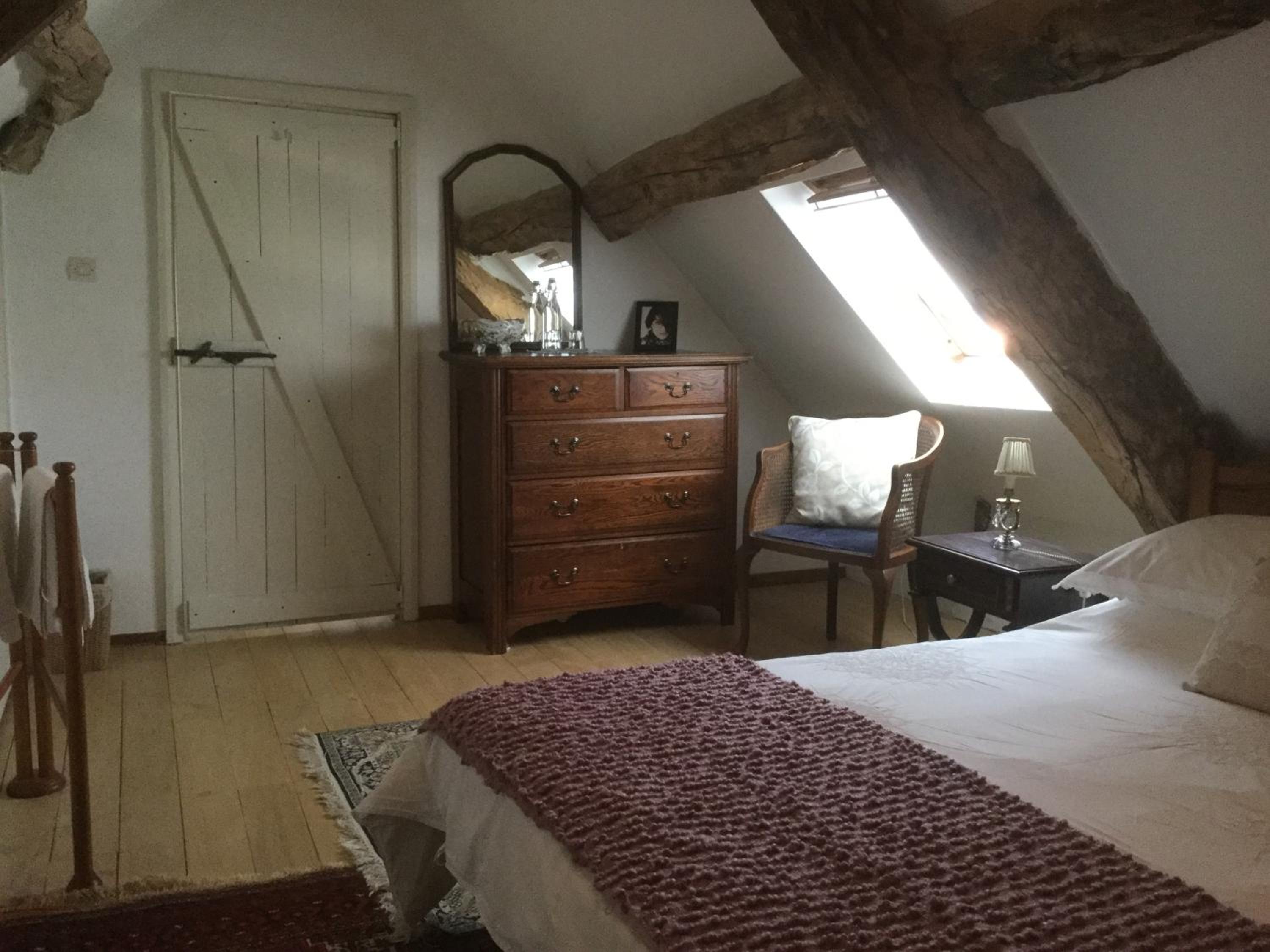 Double Room with Private Bathroom - Photo 4
