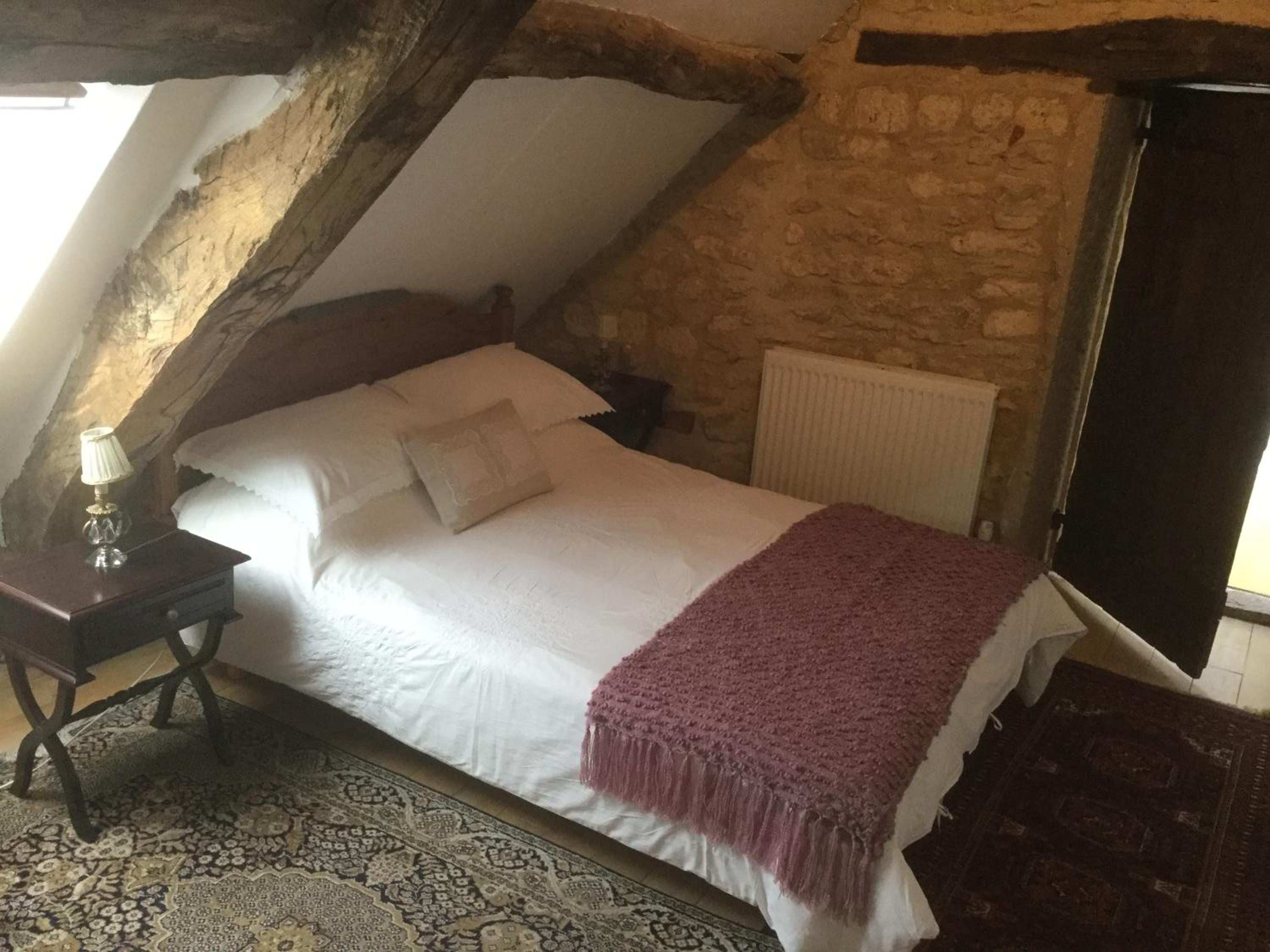 Double Room with Private Bathroom - Photo 5