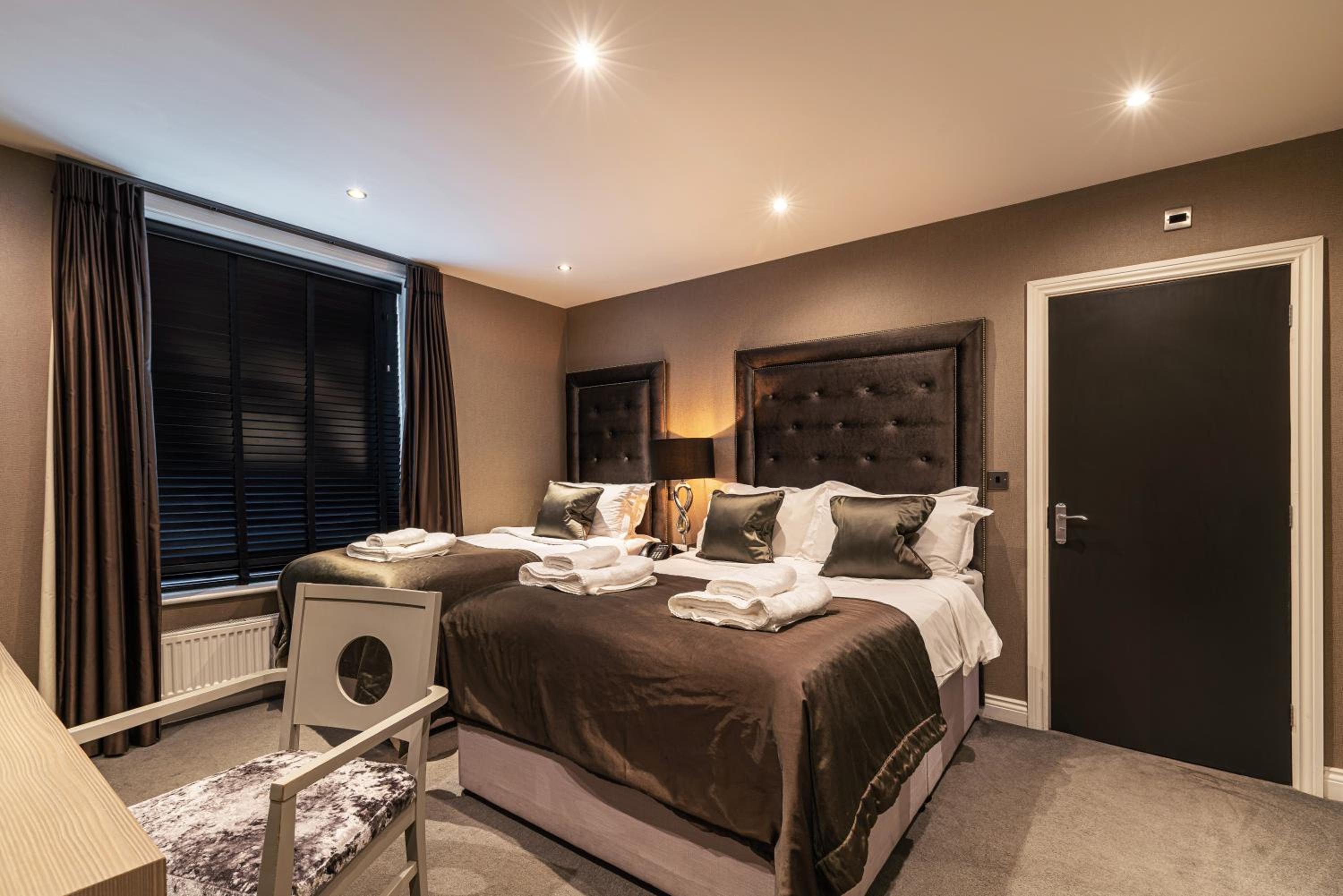 Standard Triple Room - Photo 2