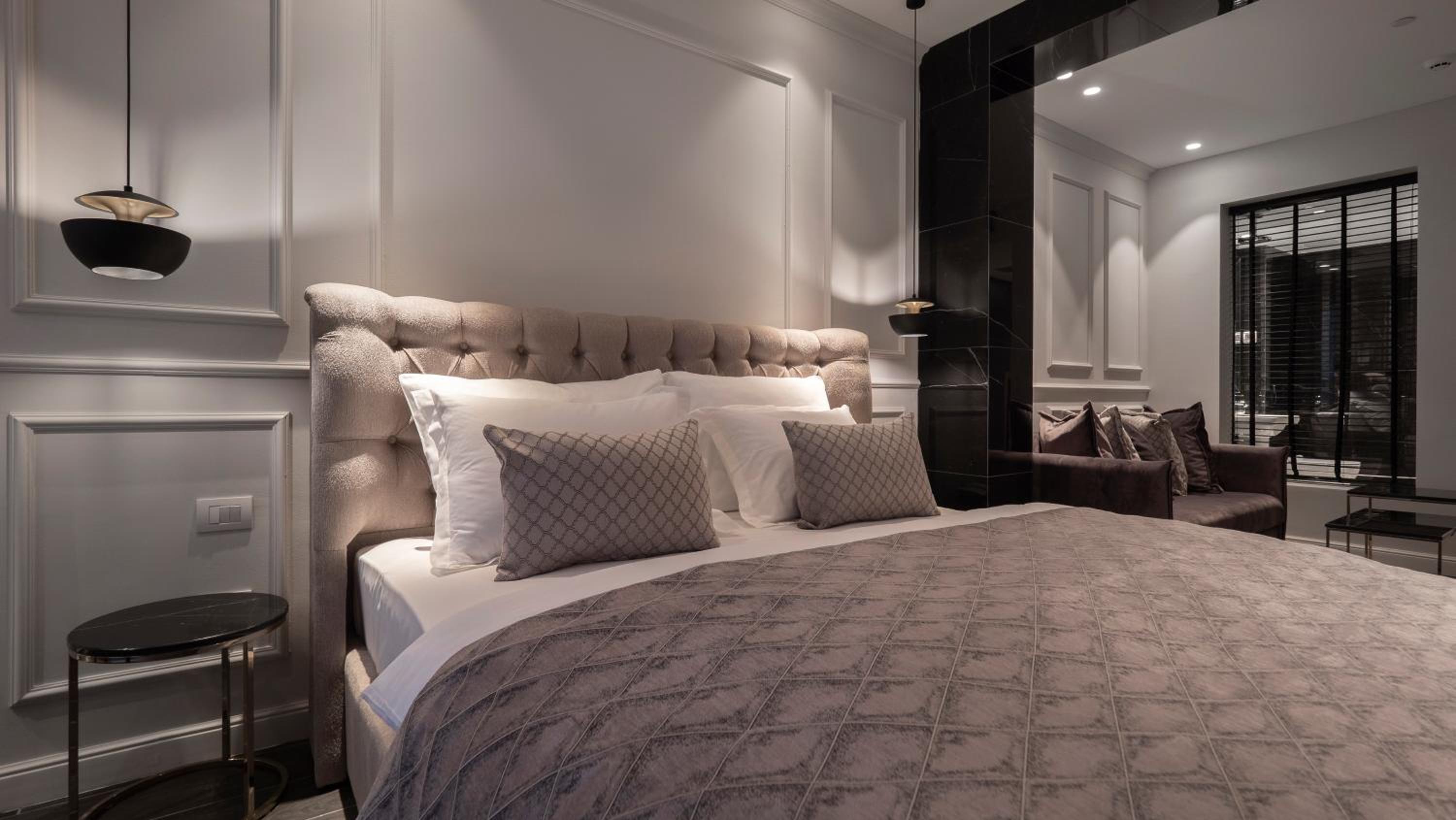 Deluxe Room - Photo 2