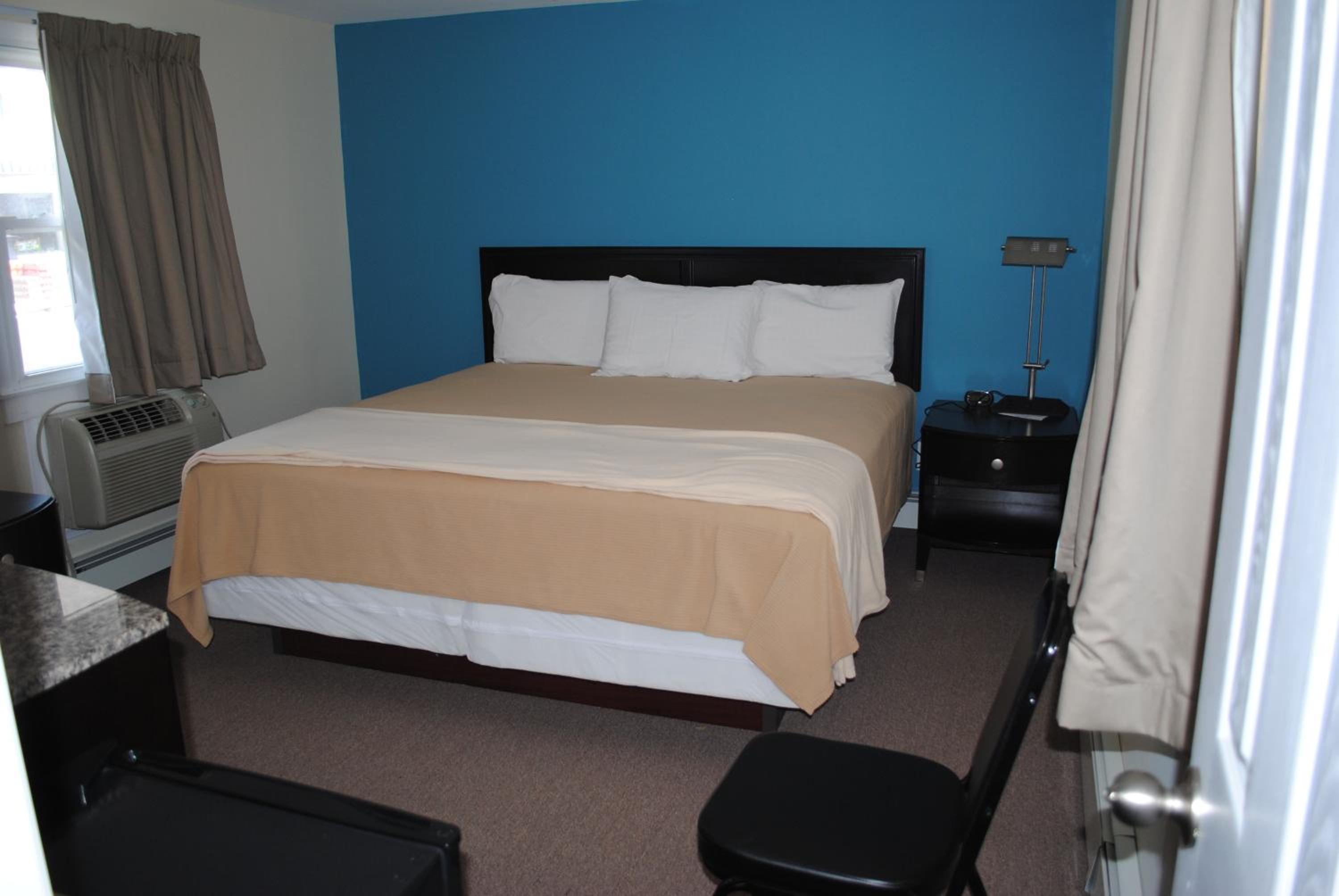 Standard King Room - Non-Smoking  photo 1