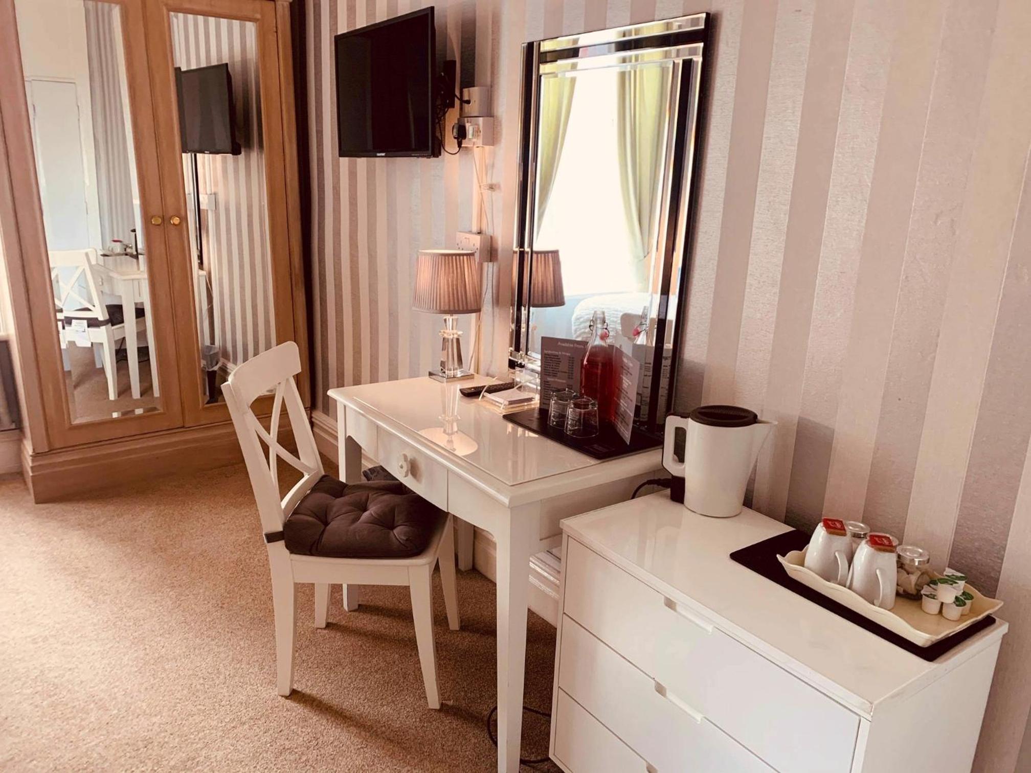 Basic Double Room photo 1