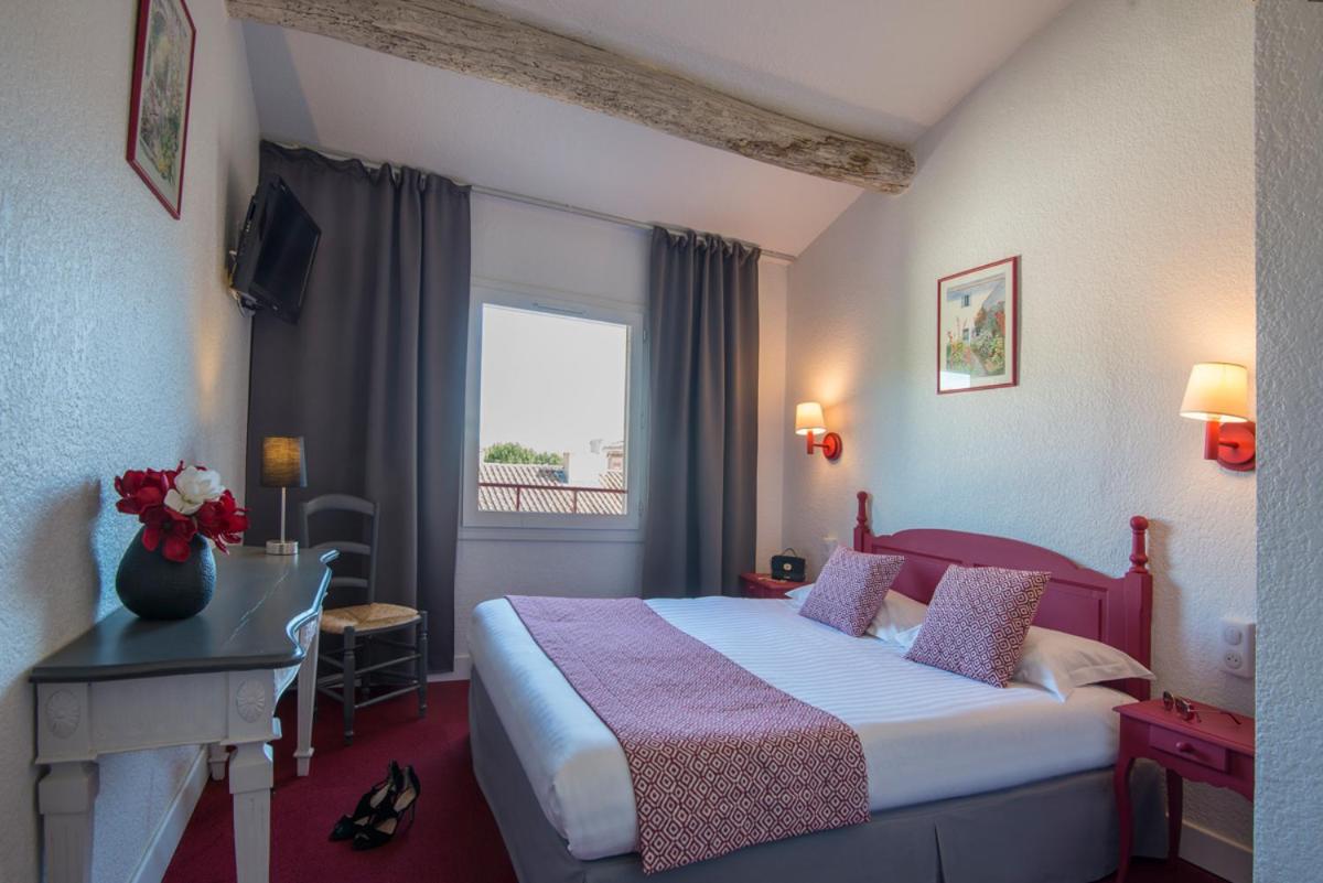 Superior Double Room with Shower photo 3