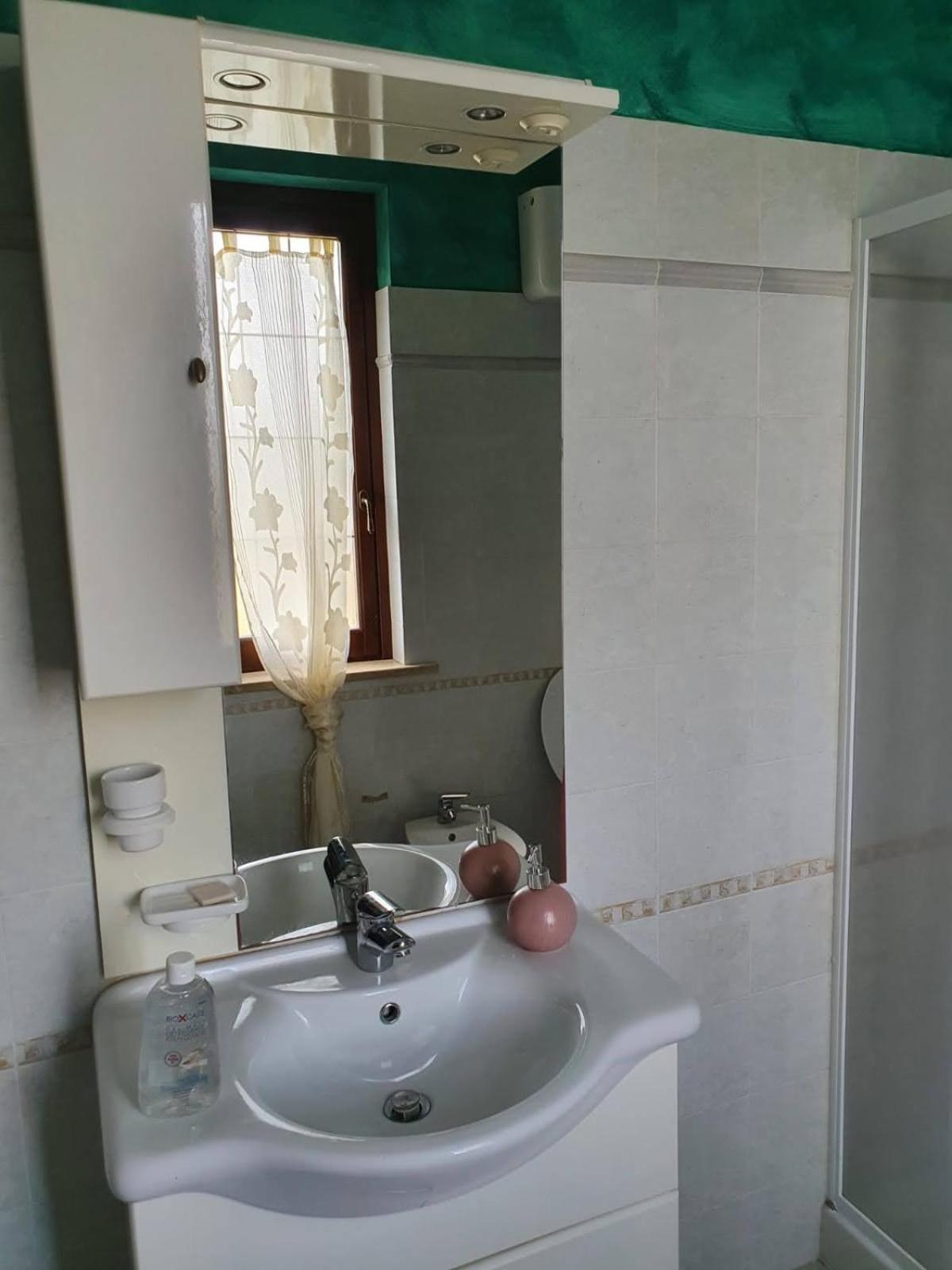 Double Room with Private Bathroom photo 3