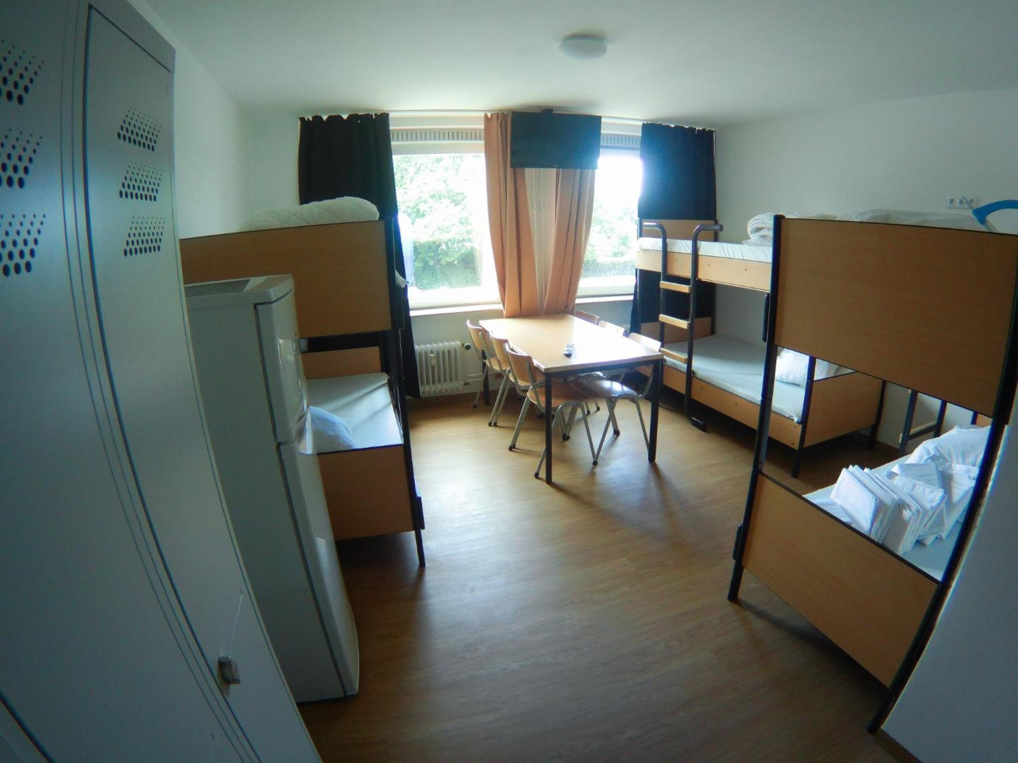 Economy Quadruple Room - Photo 1