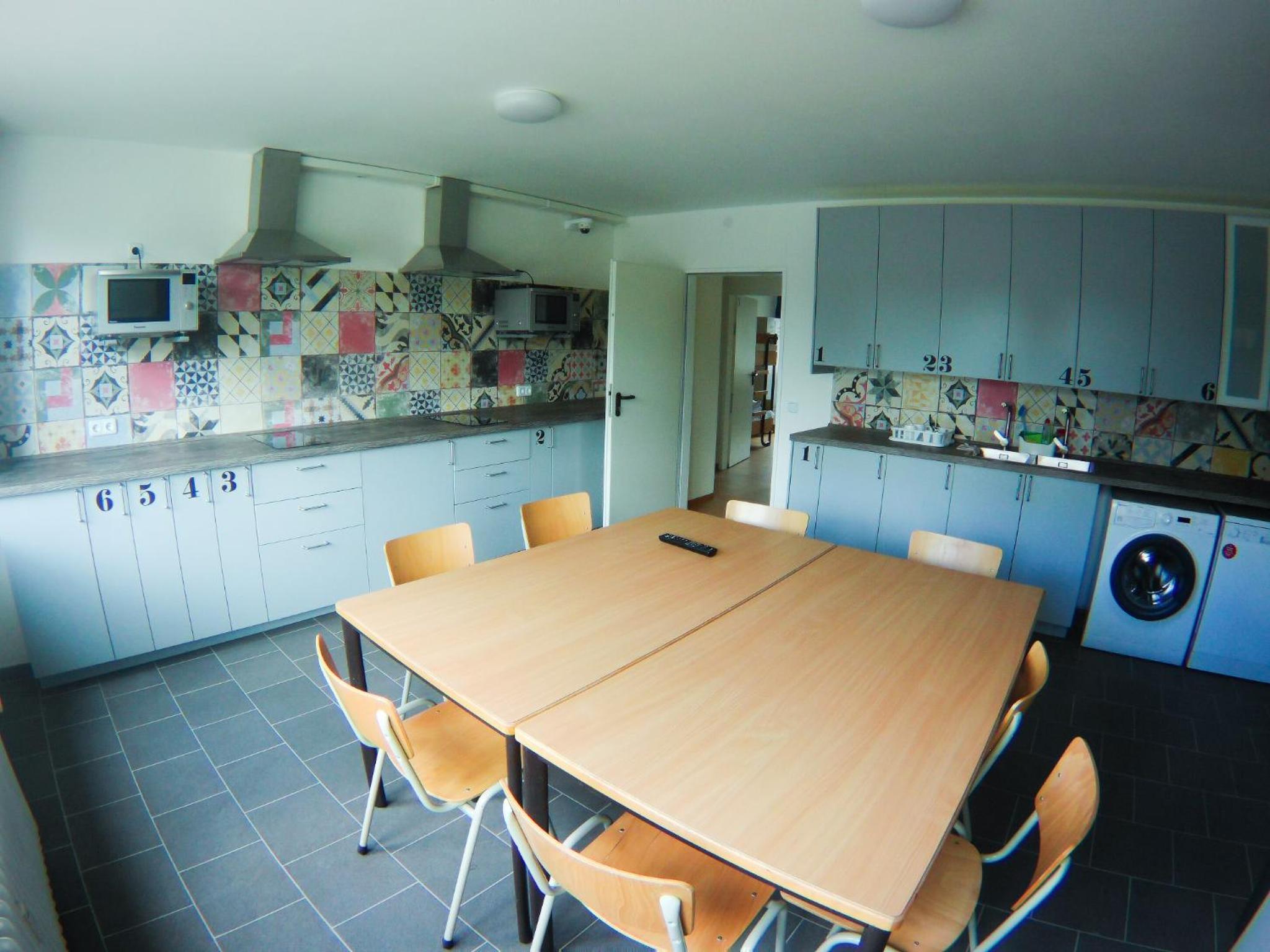 Budget Double Room - Photo 2