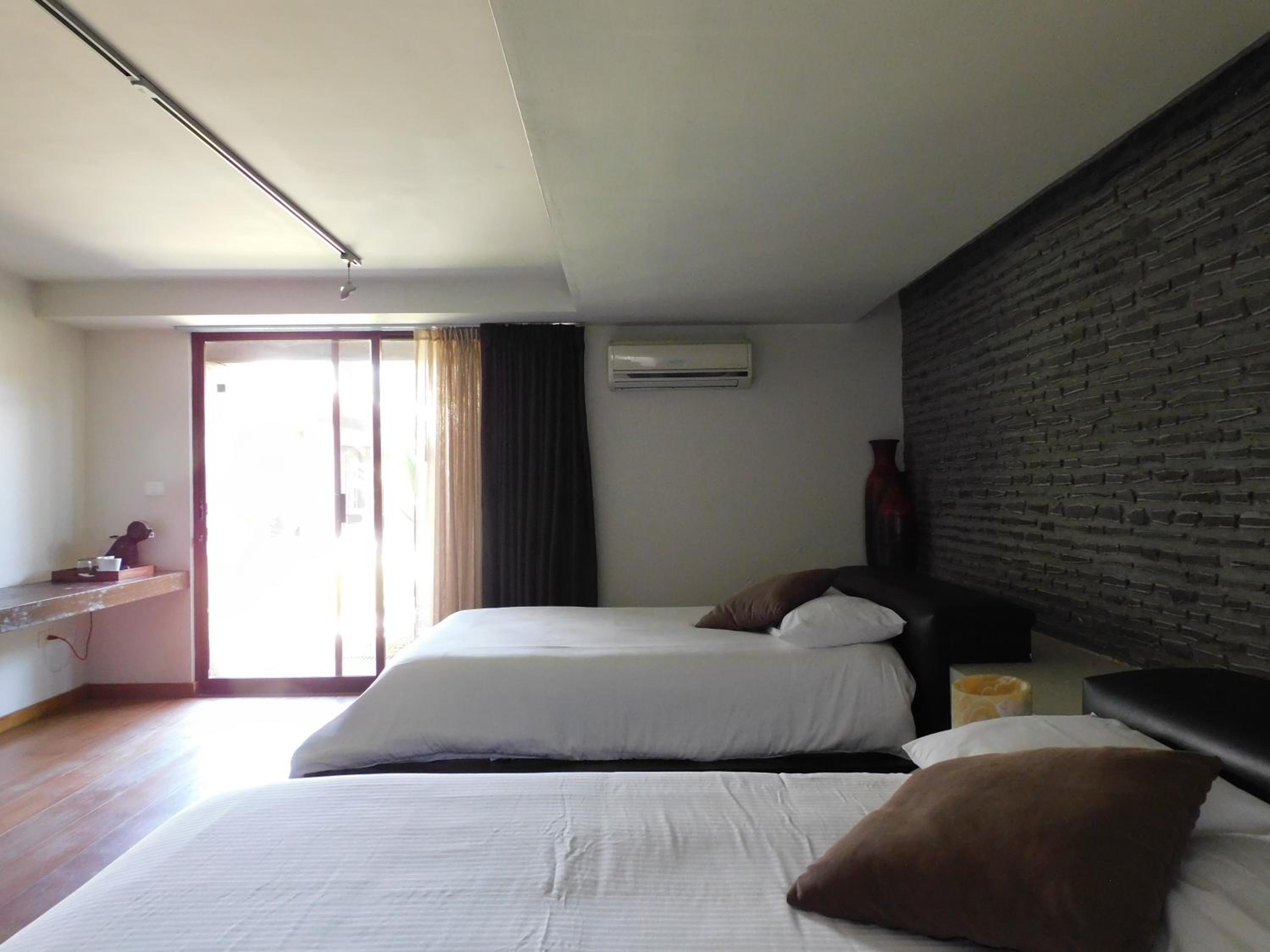 Deluxe Double Room - Photo 2