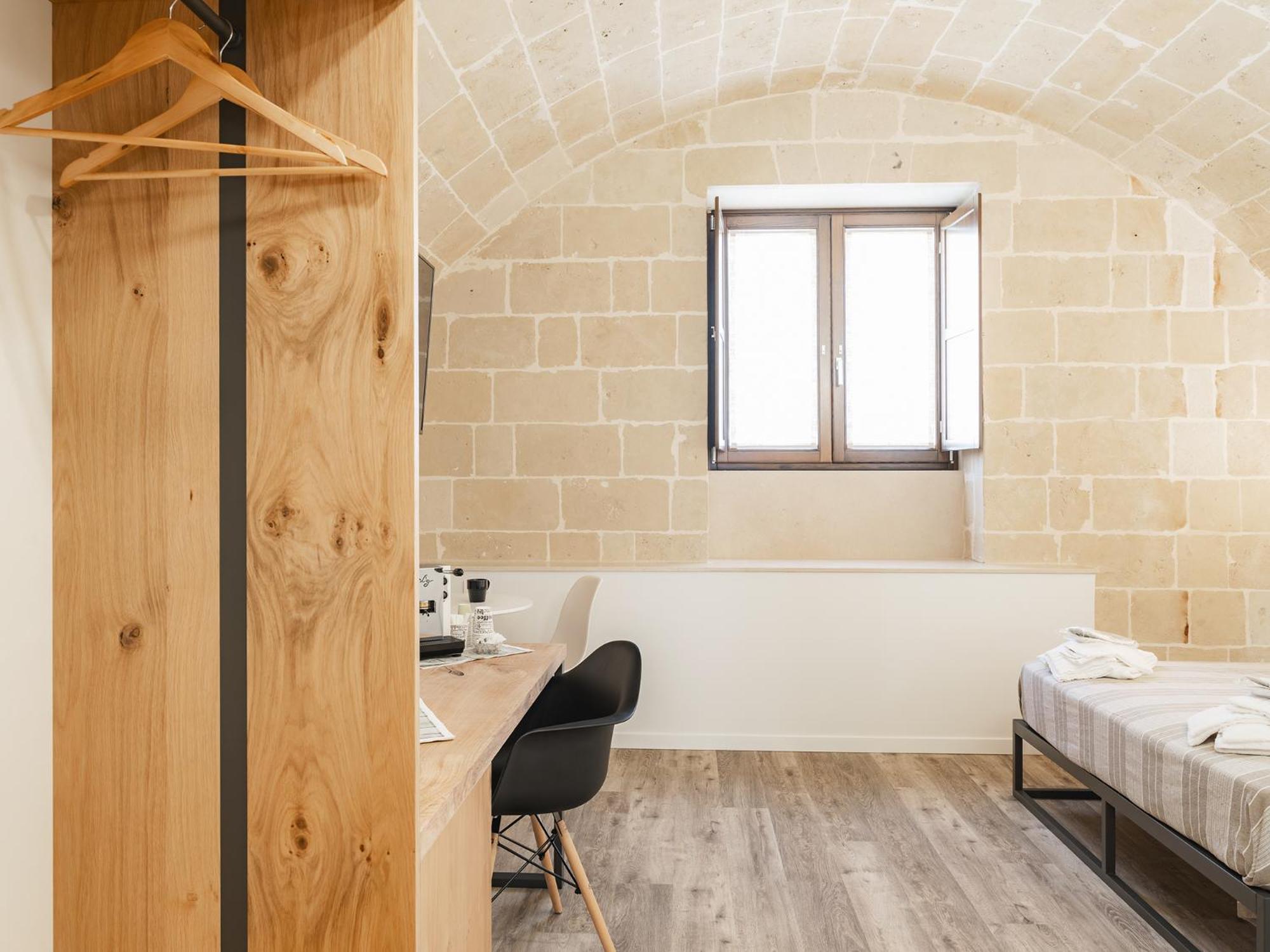 Double Room - Photo 4