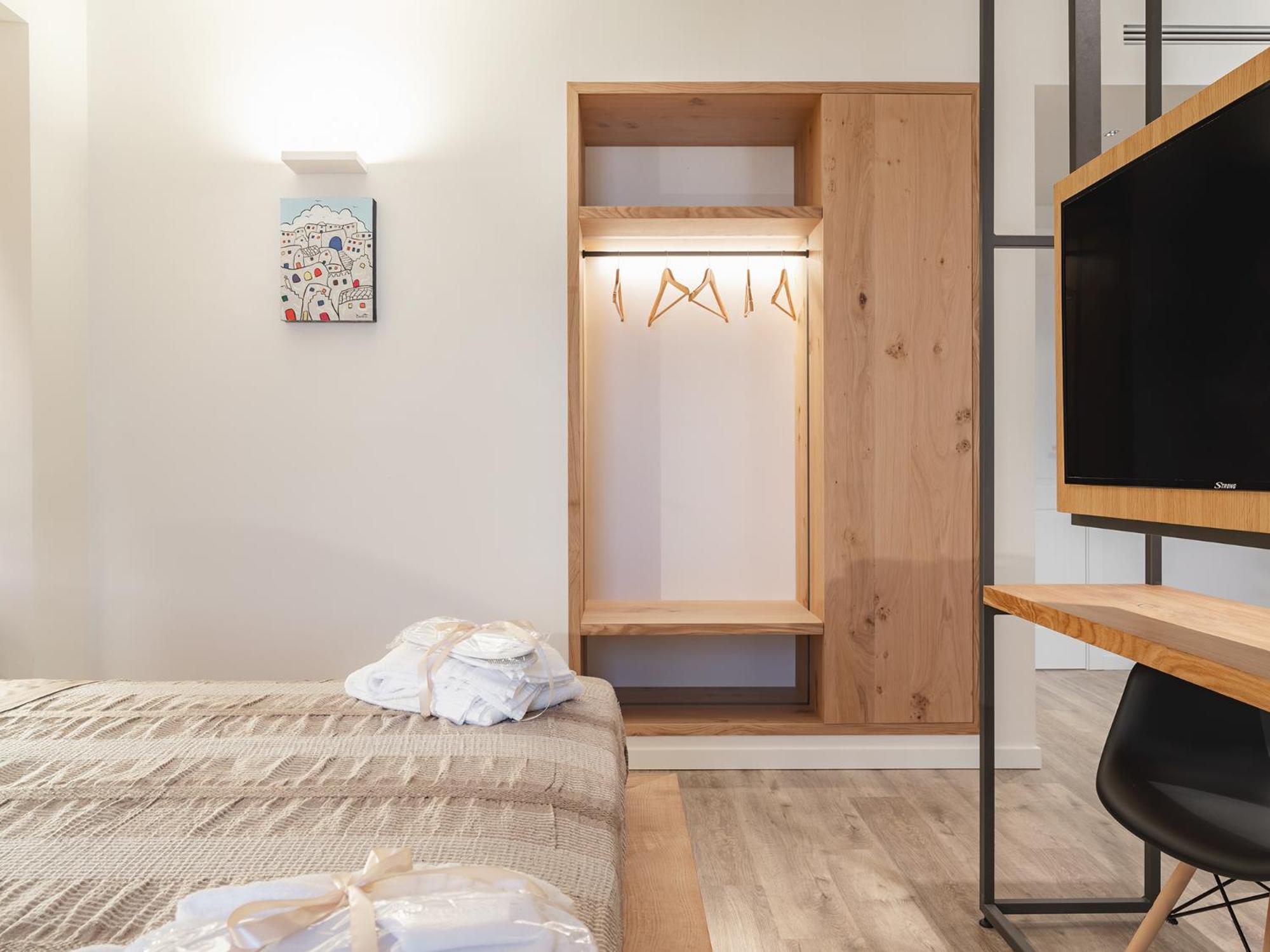 Double Room with Terrace - Photo 11