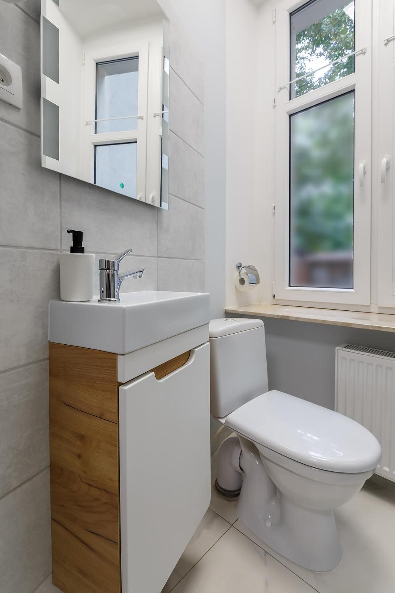 Two-Bedroom Apartment - Photo 24
