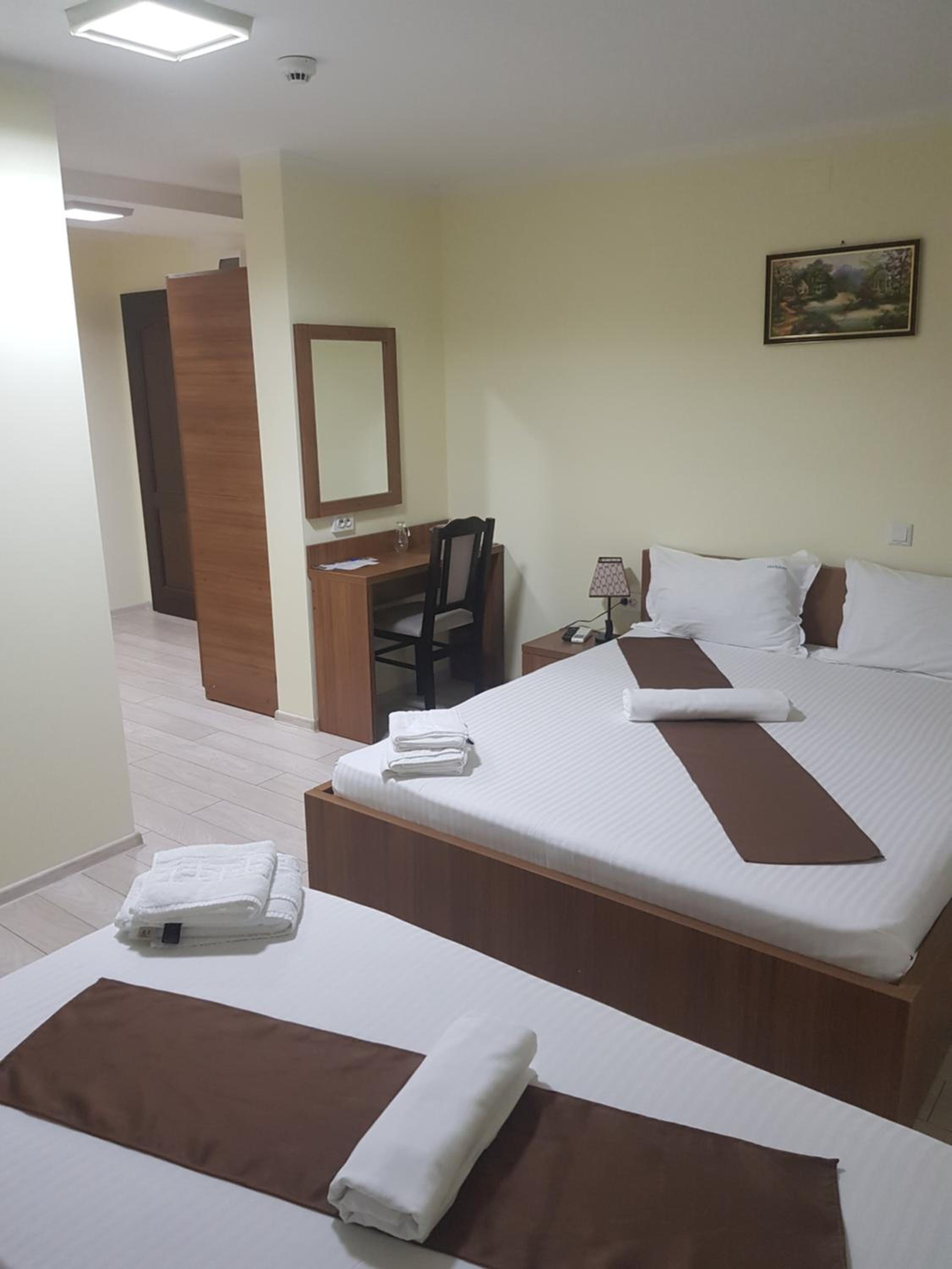 Double or Twin Room - Photo 2