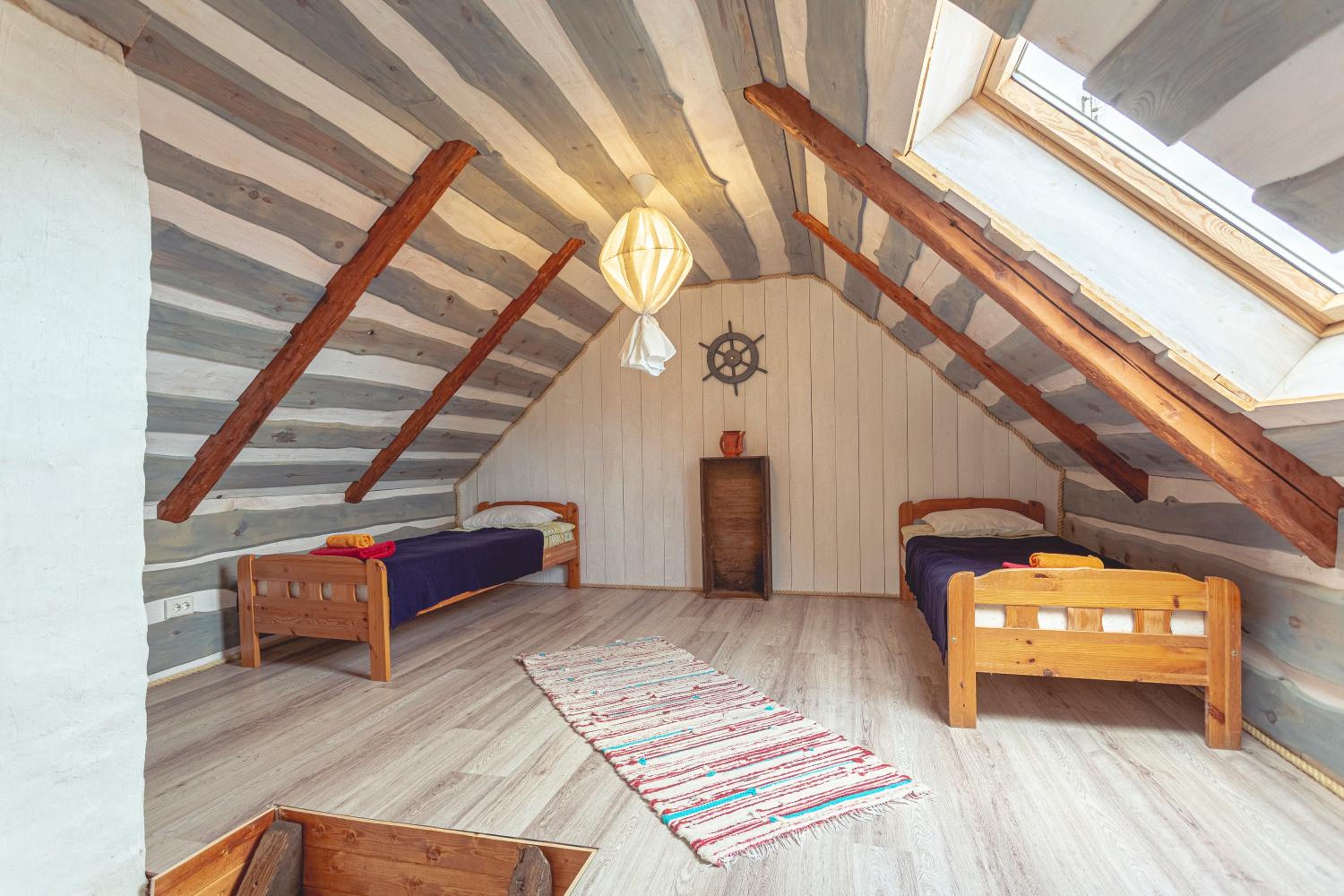 Three-Bedroom House - Photo 3