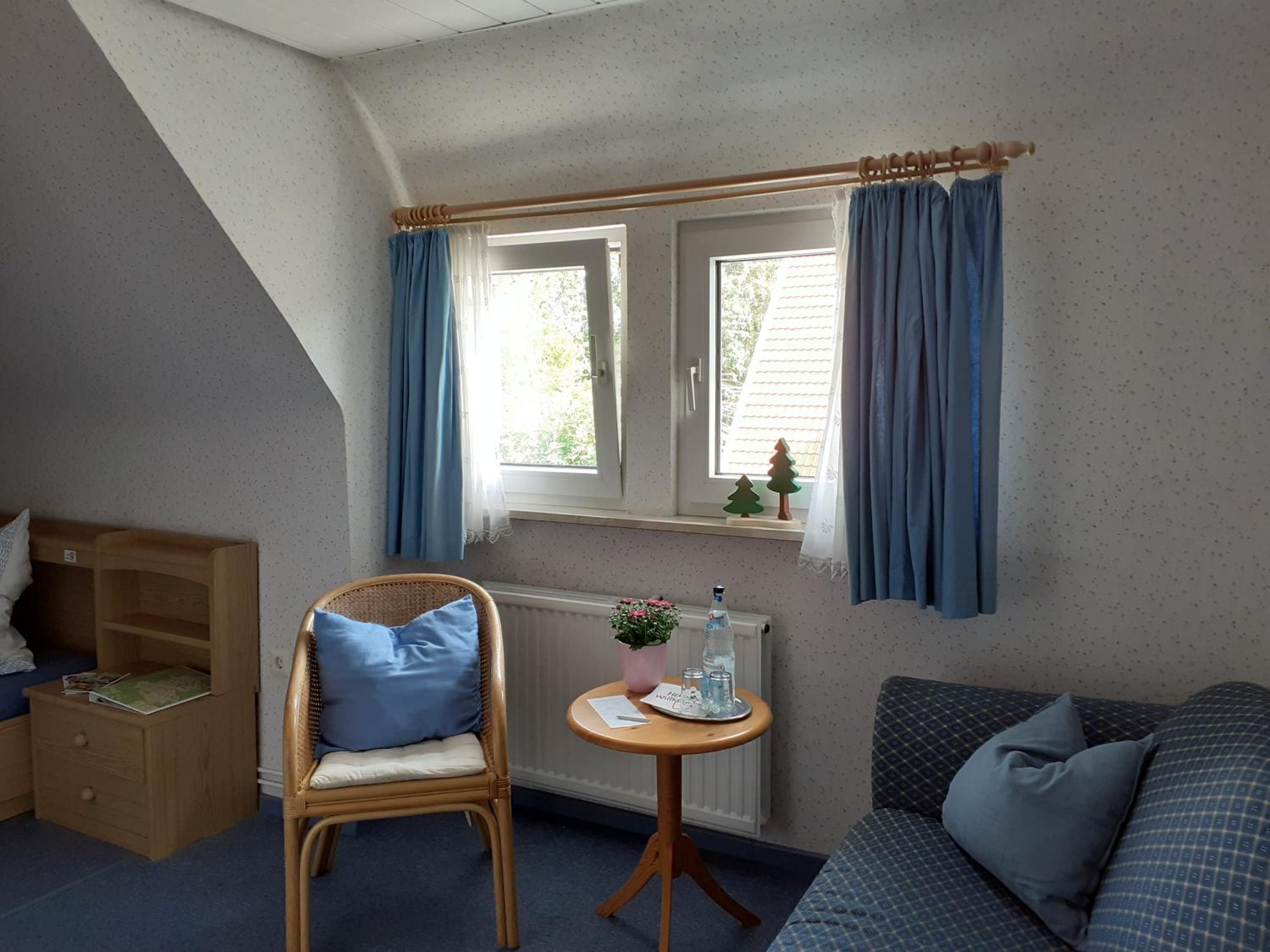 Small Double Room photo 1