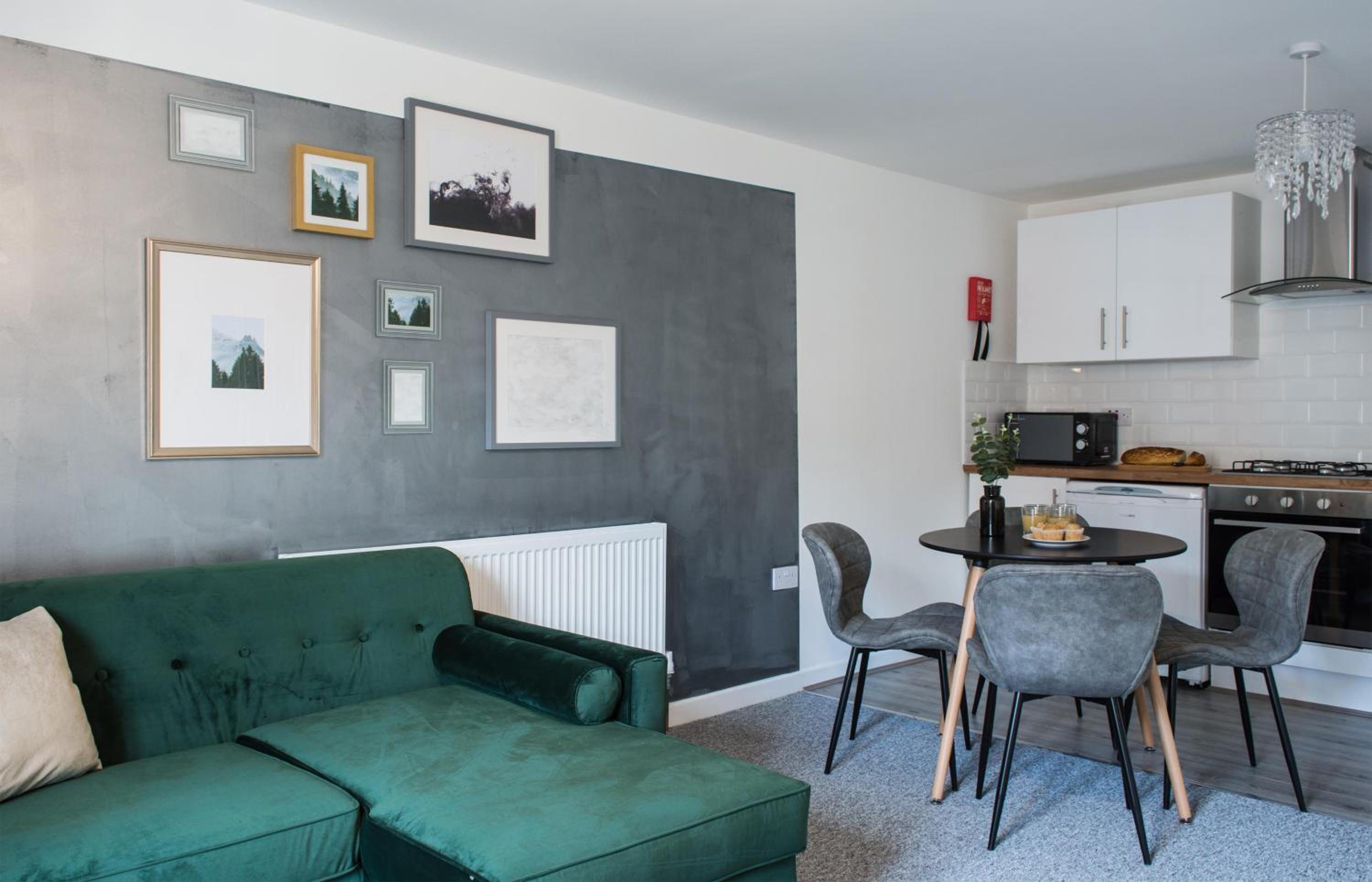 Two-Bedroom Apartment photo 2