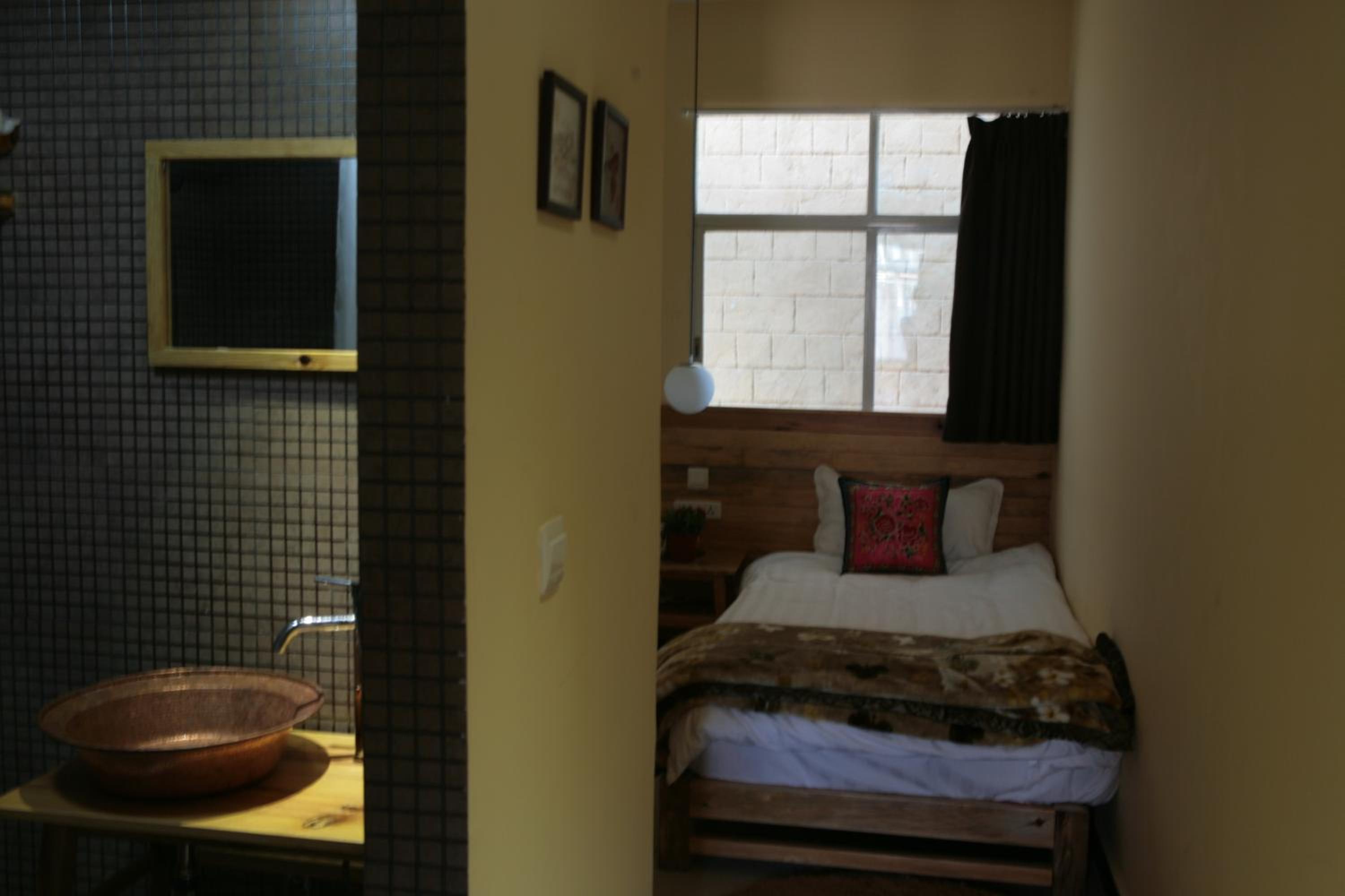 Standard Twin Room photo 2