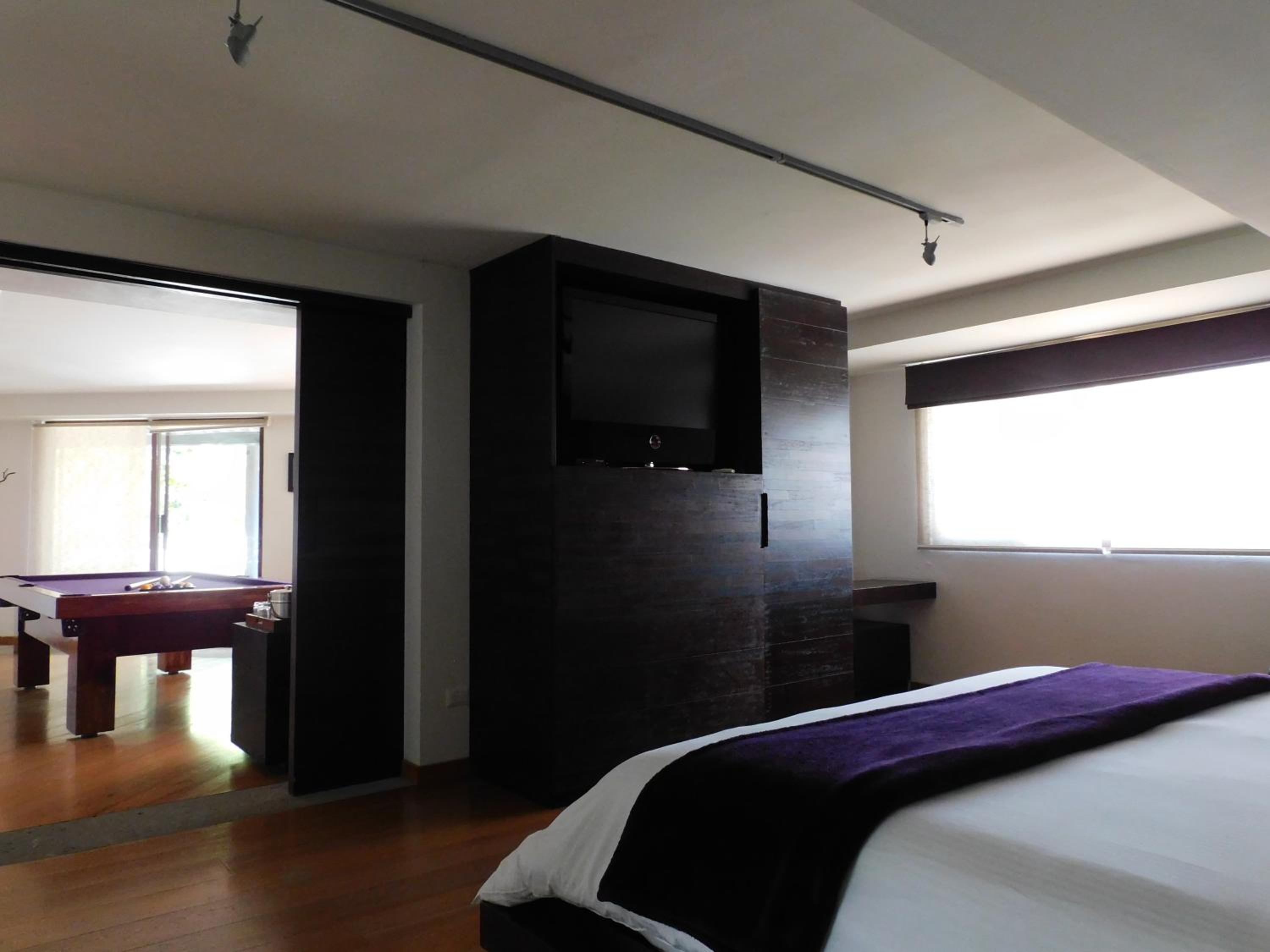 Deluxe Suite - Photo 6