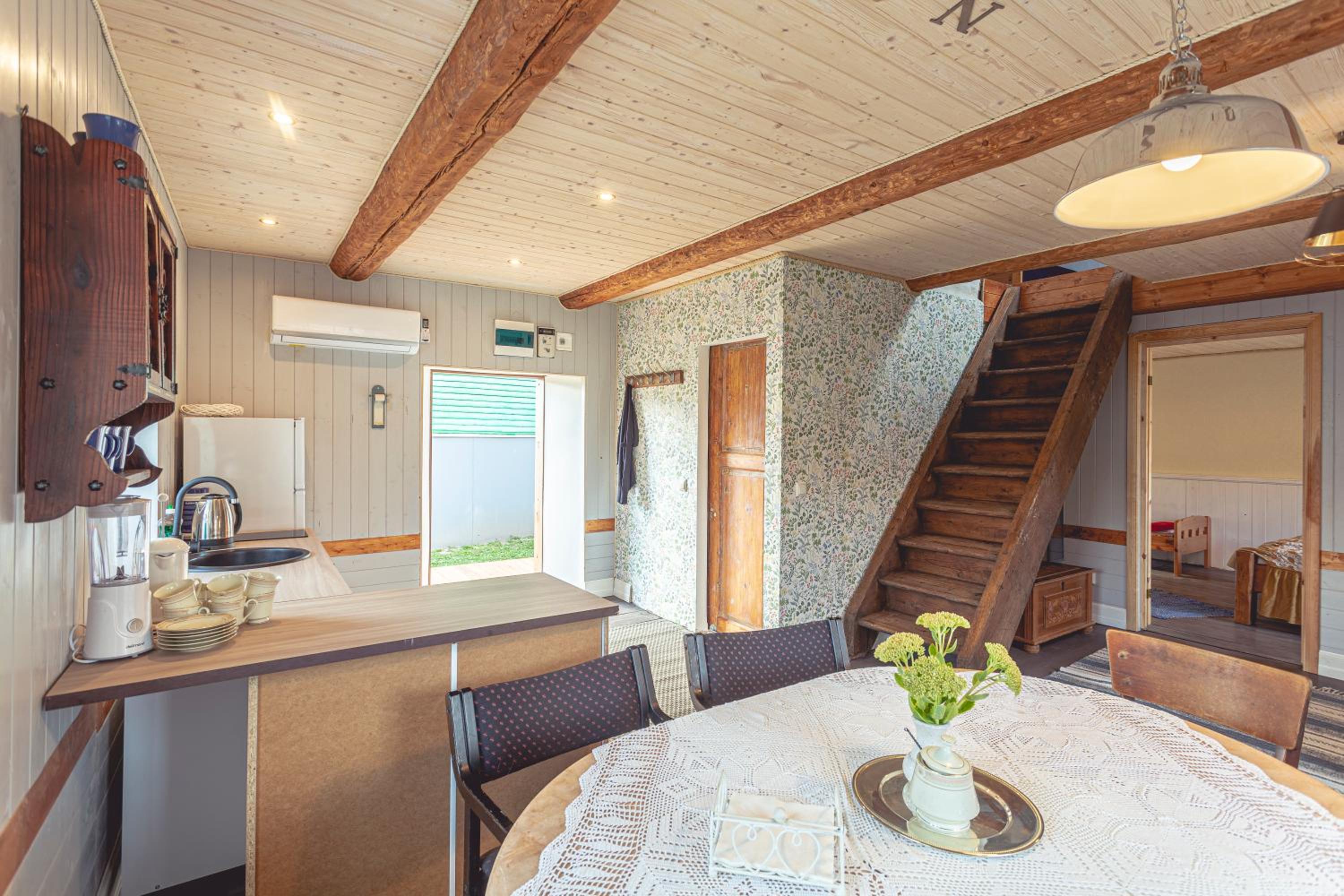 Three-Bedroom House - Photo 1