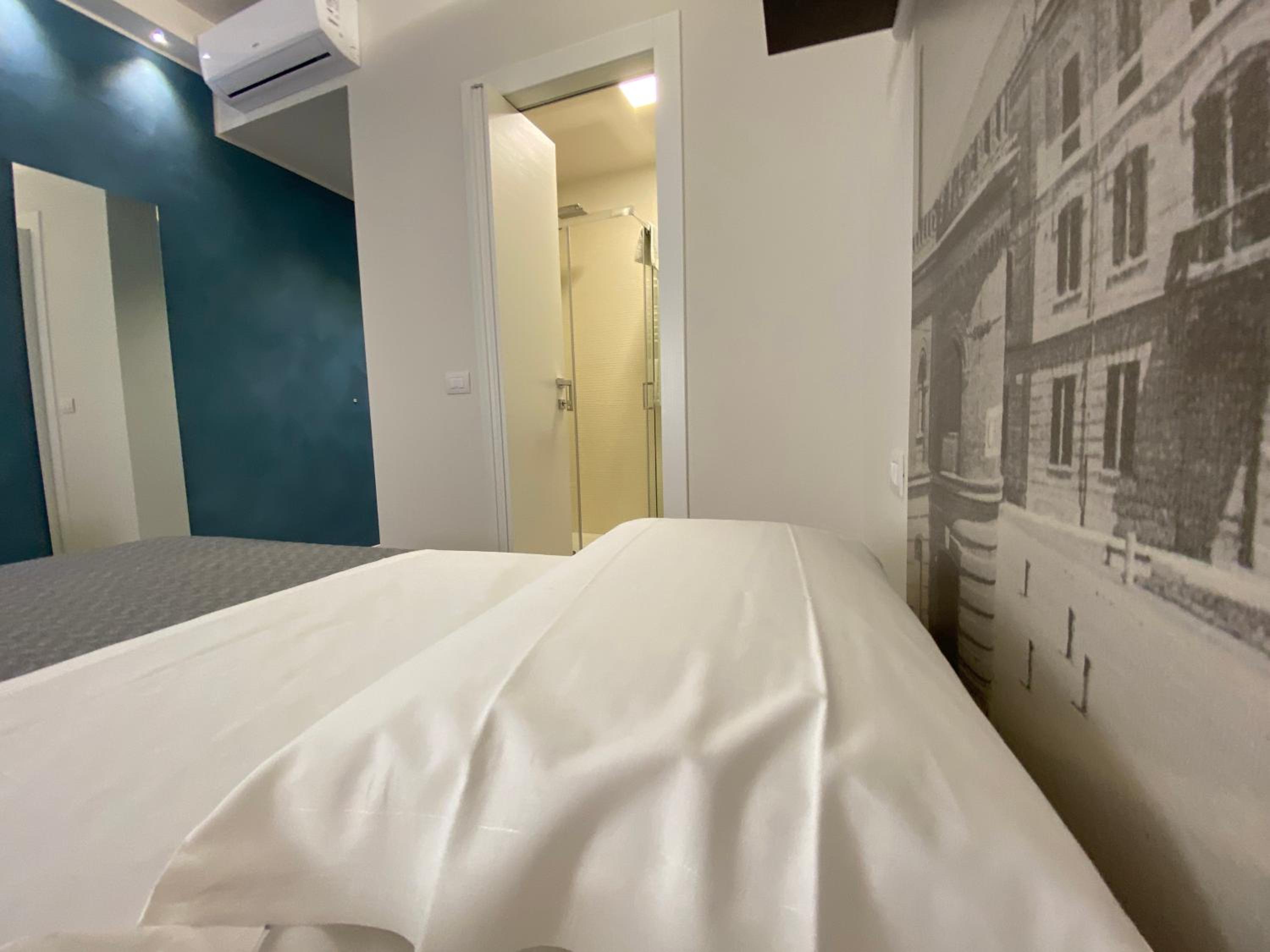 Superior Double Room - Photo 8