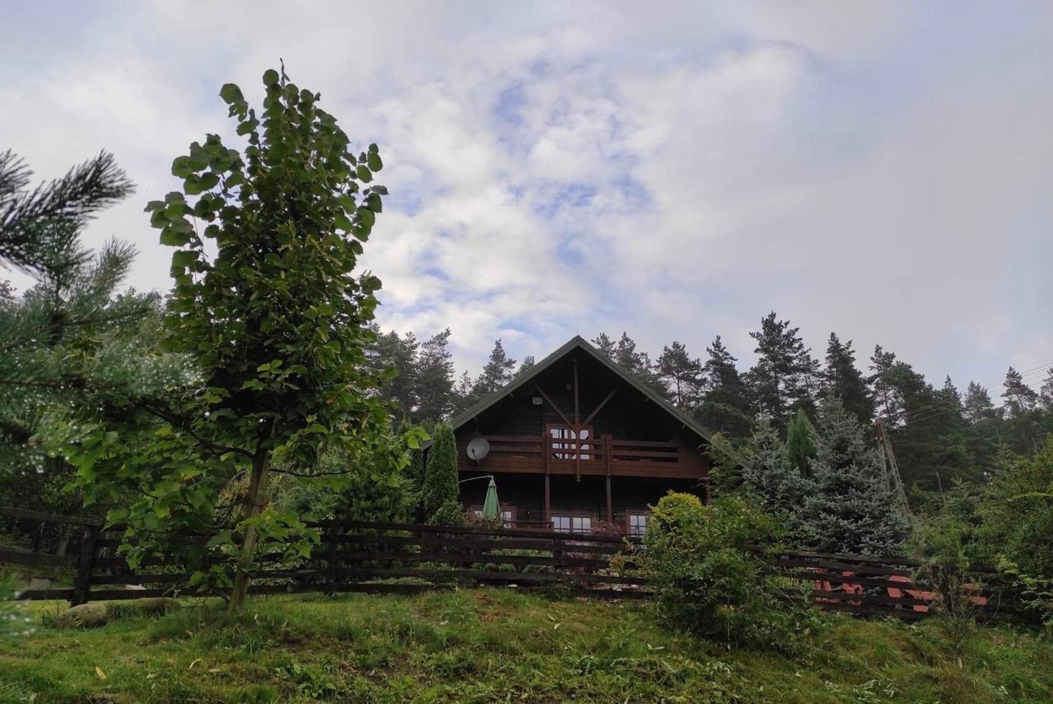 Four-Bedroom House - Photo 22