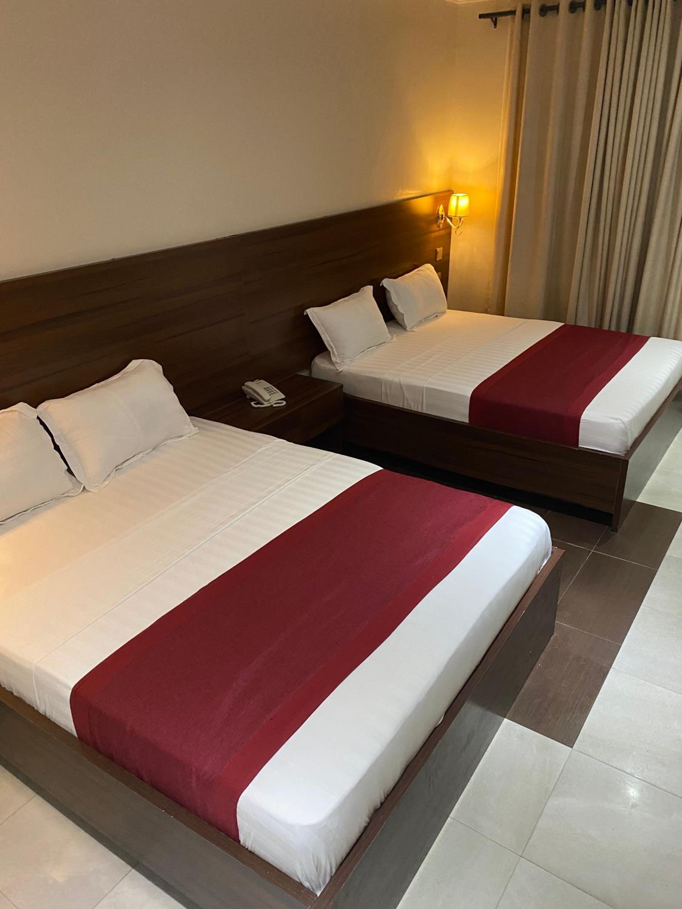 Deluxe Twin Room - Photo 8