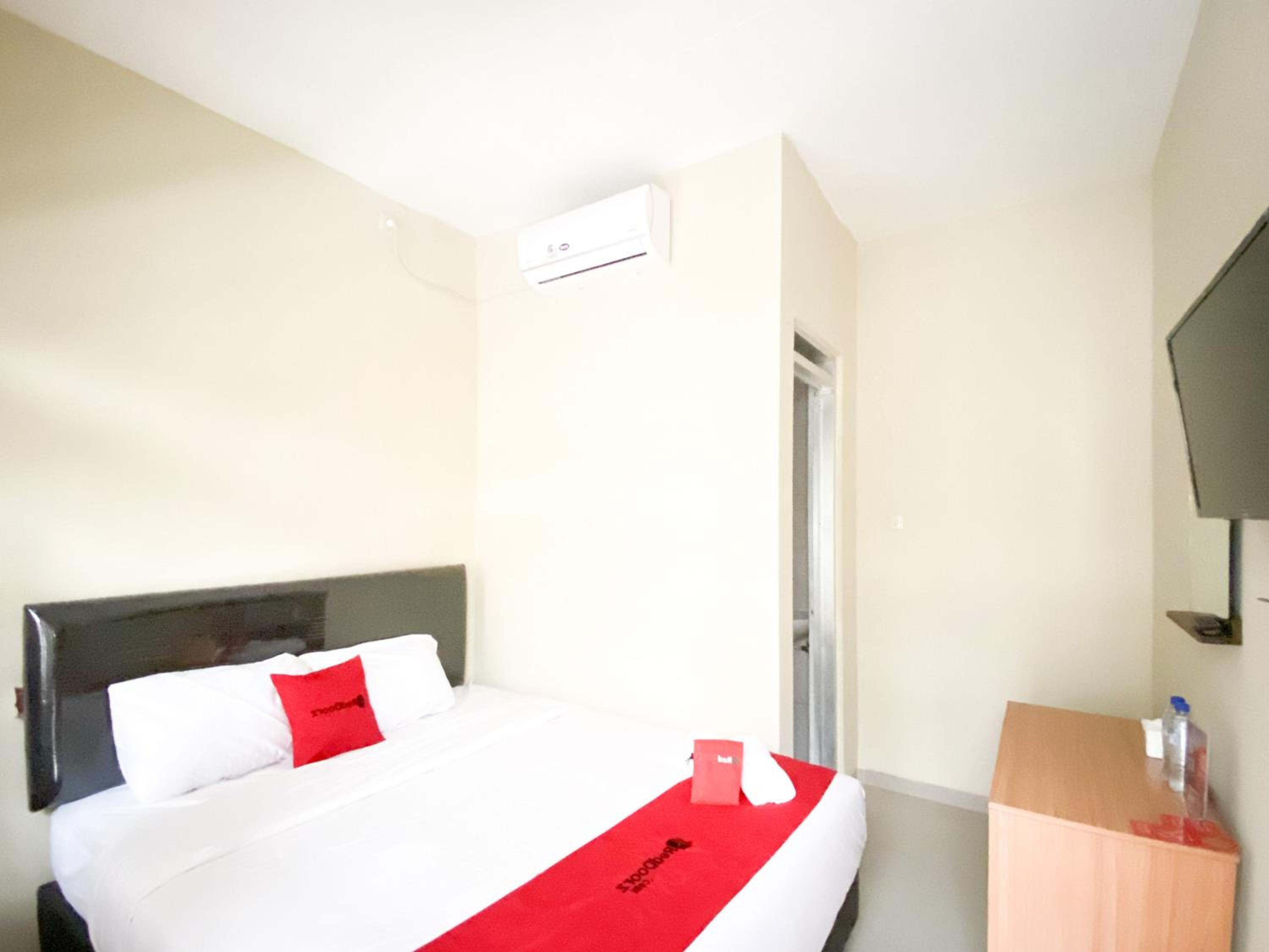 Double Room - Photo 2