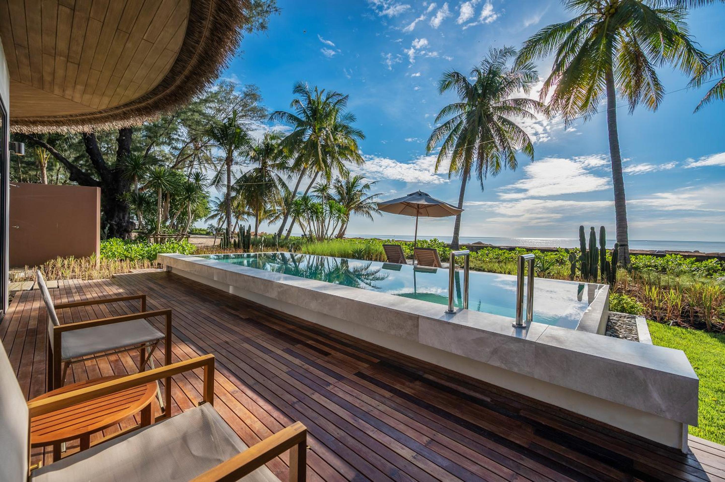 Pool Villa with Beach Front - Photo 8
