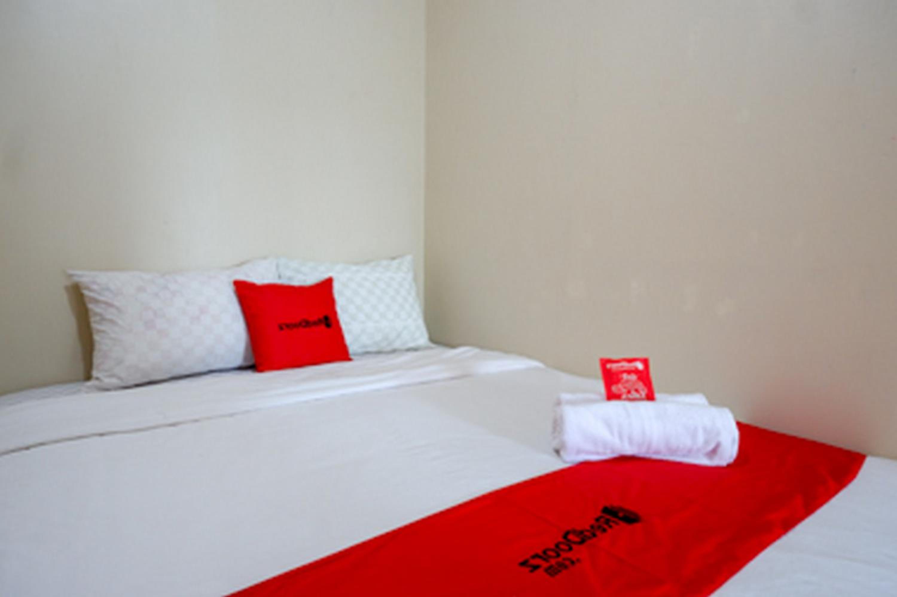 Double Room - Photo 5
