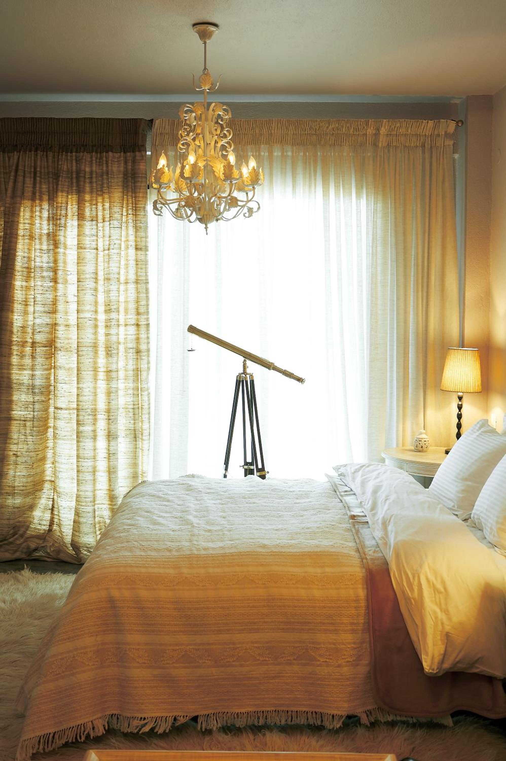 Junior Suite with View and Fireplace - Photo 7