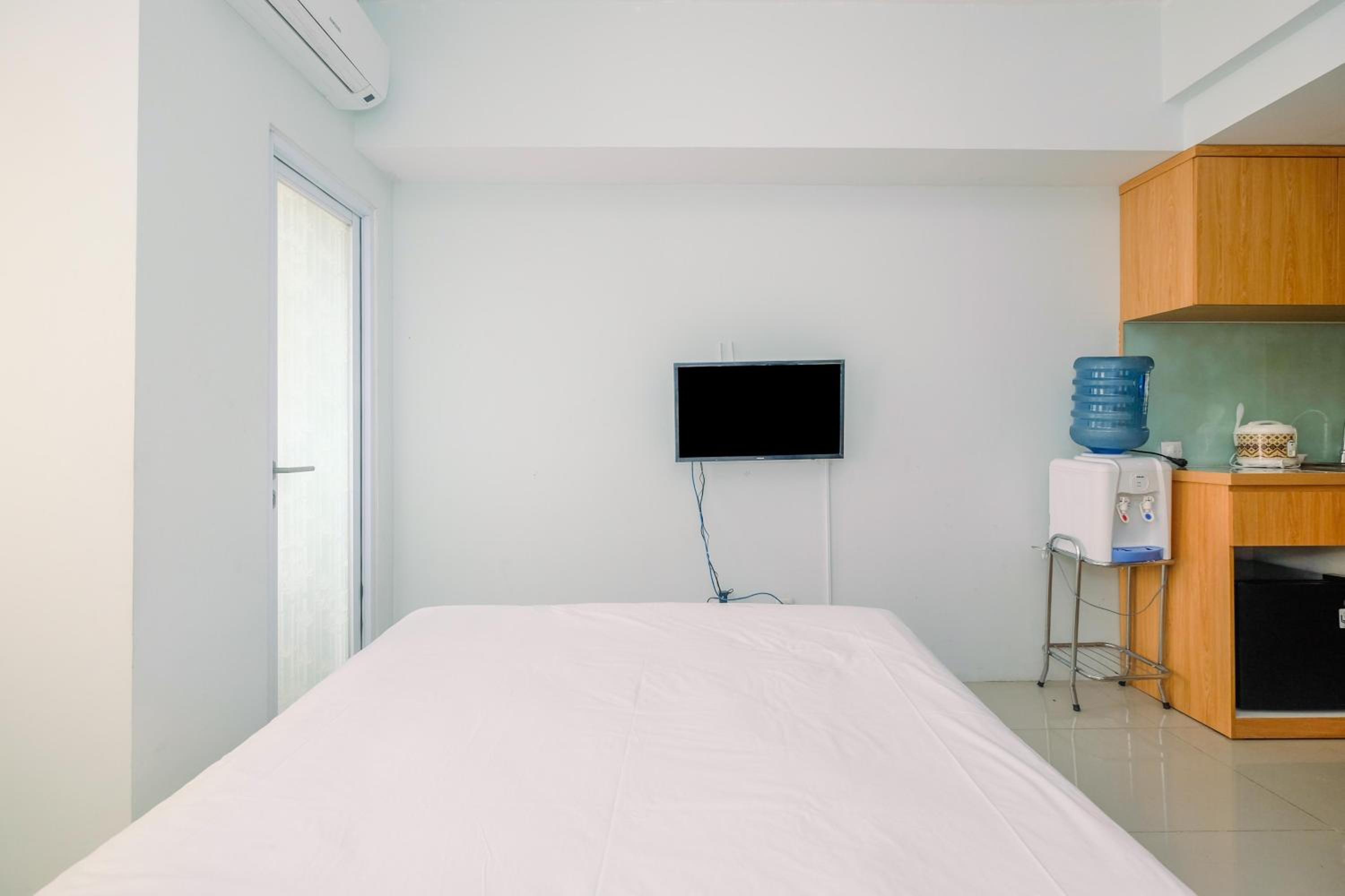 Studio Apartment photo 2
