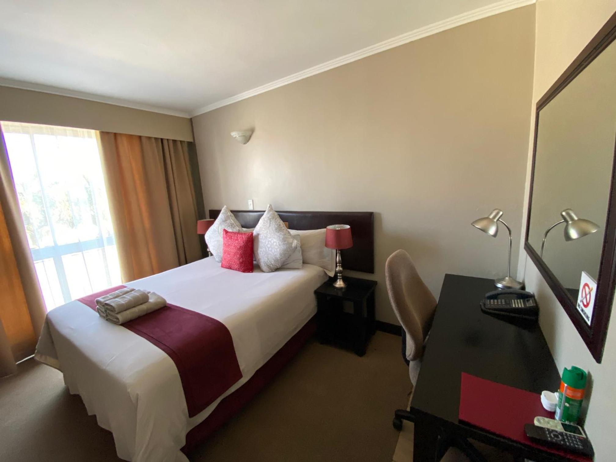 Twin Room with Shower