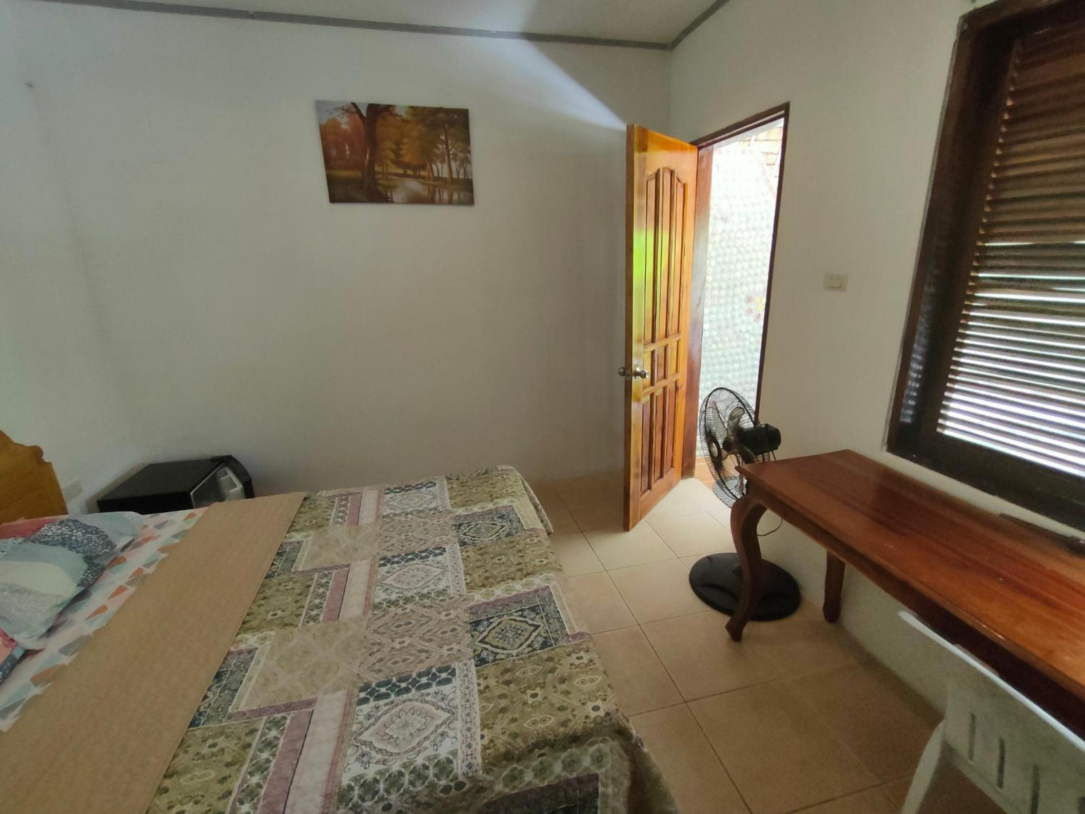 Standard Double Room with Fan photo 2