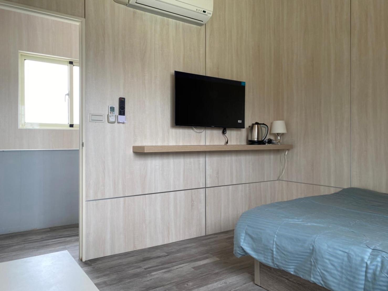 Single Room with Shared Toilet photo 2