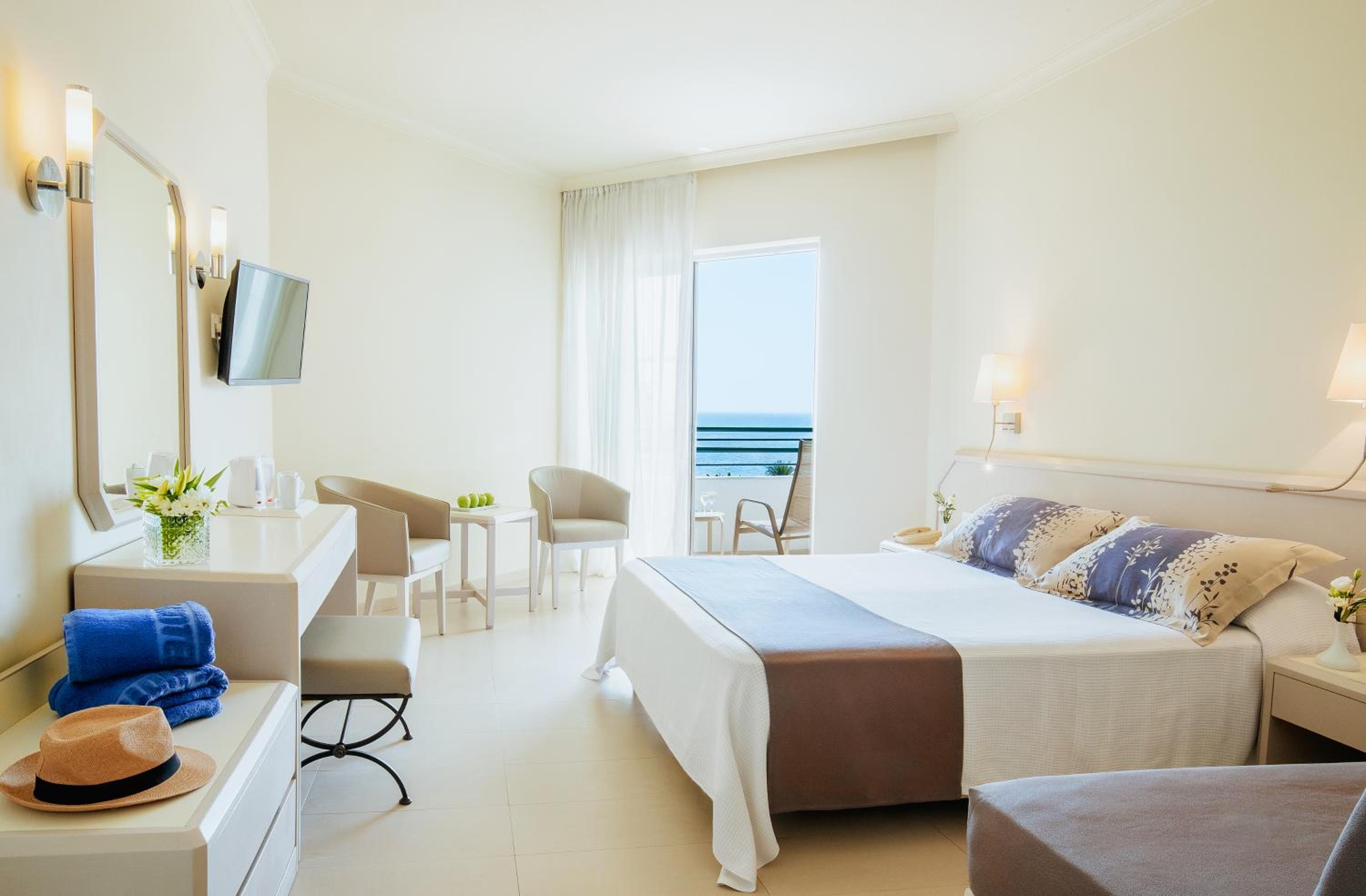 Double Room With Sea View - Photo 5