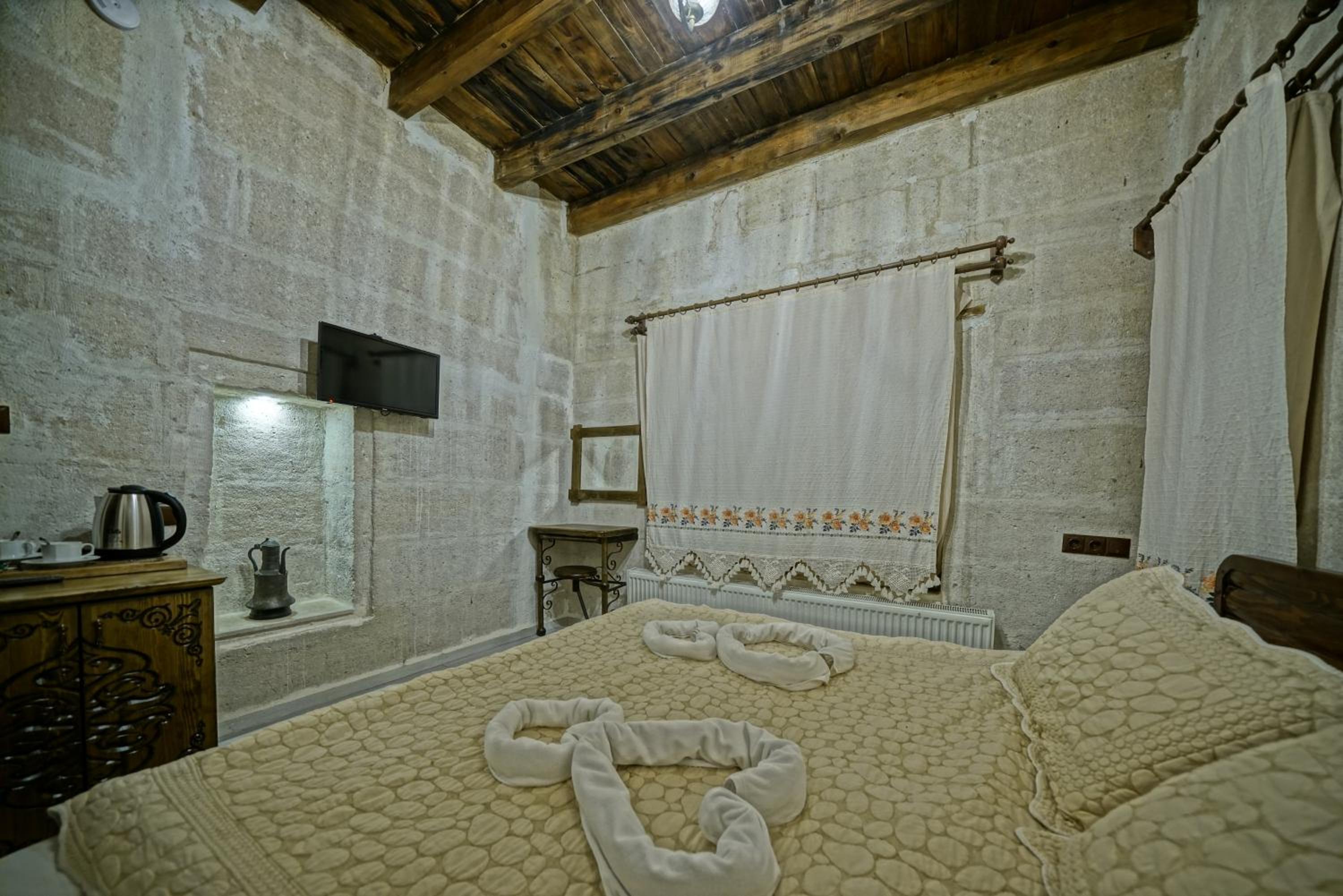 Double Room with Mountain View - Photo 8