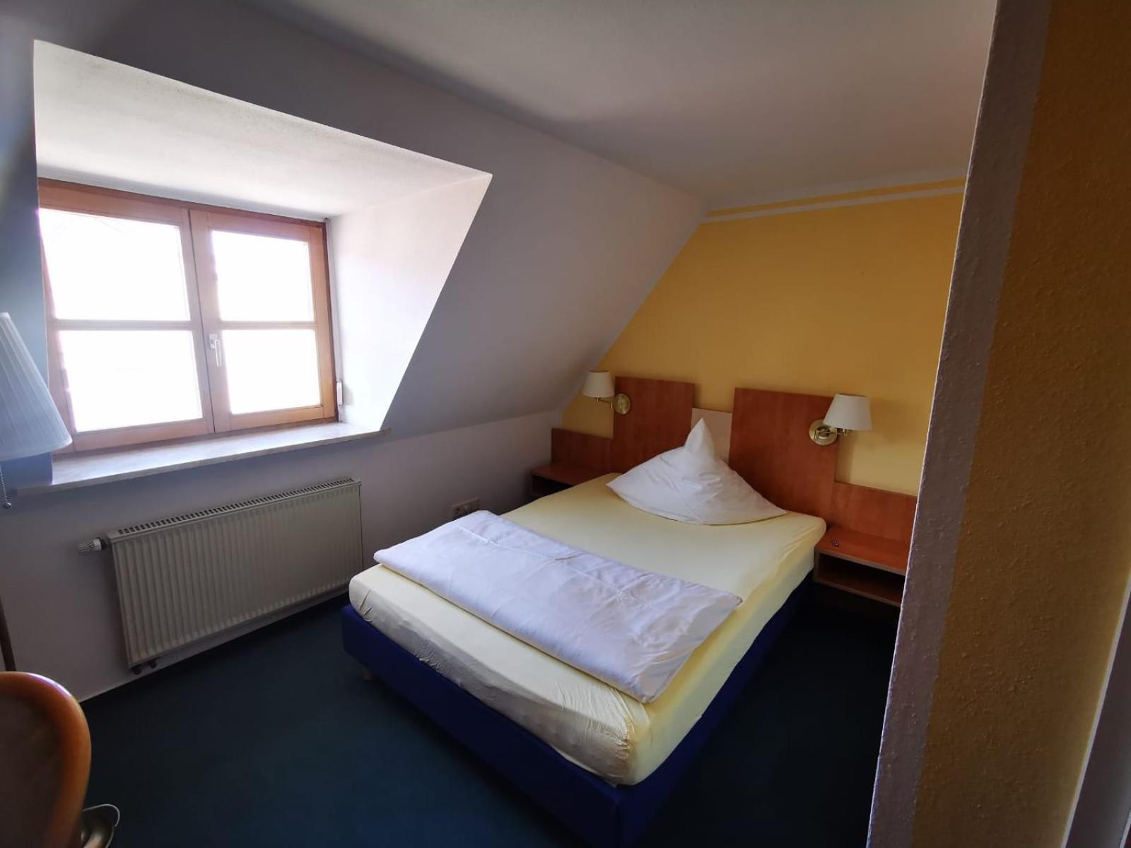 Economy Single Room