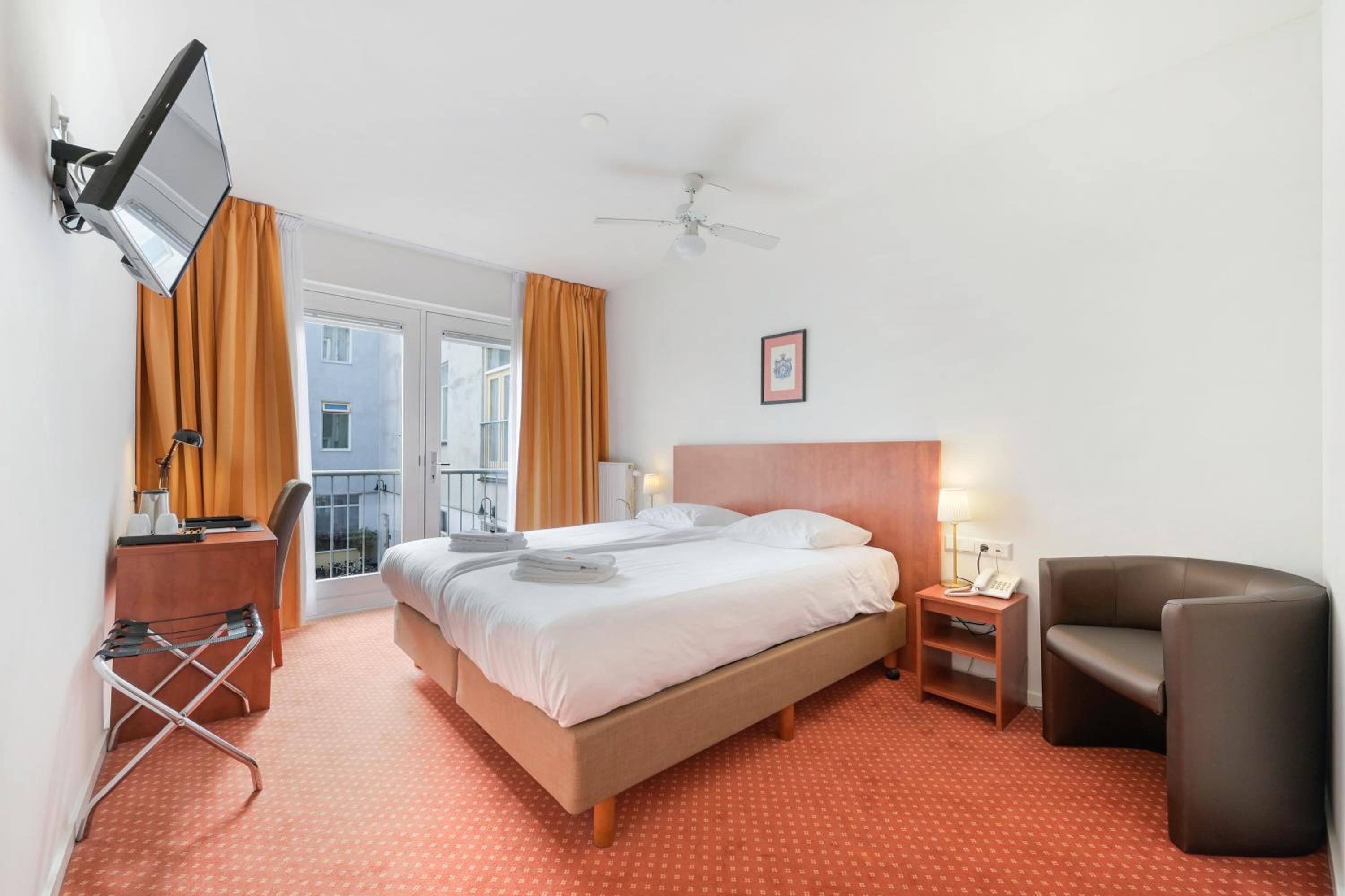 Comfort Room - Photo 15