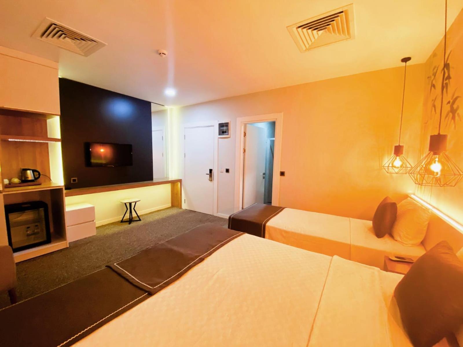Economy Double Or Twin Room photo 3
