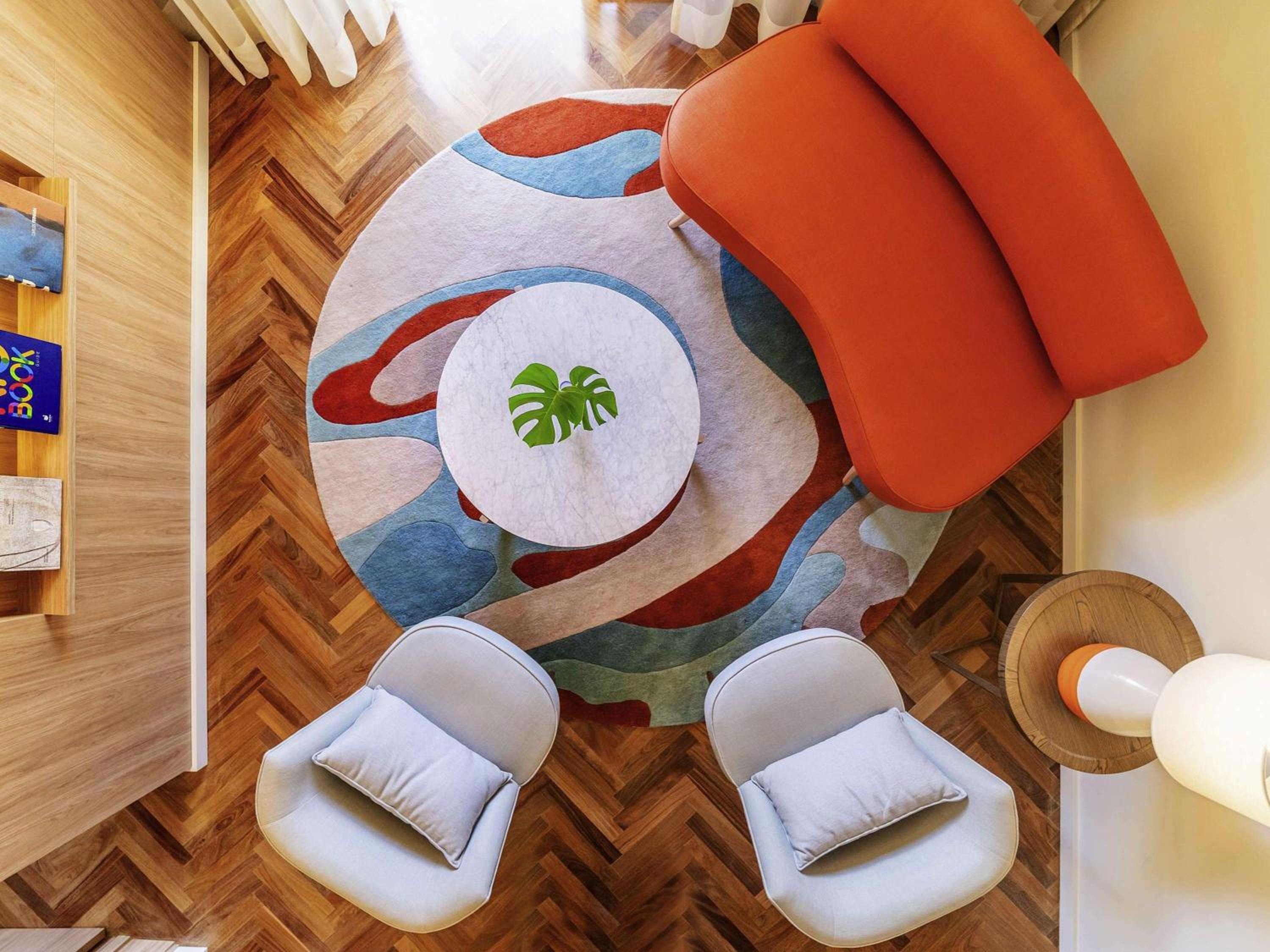 One-Bedroom Gold King Suite with Sea View - Photo 16