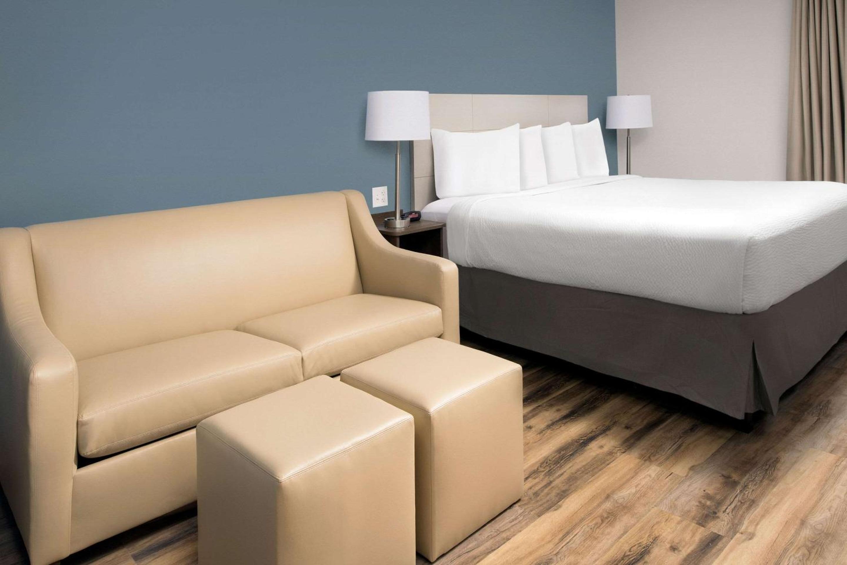 King Room - Accessible/Non-Smoking photo 2