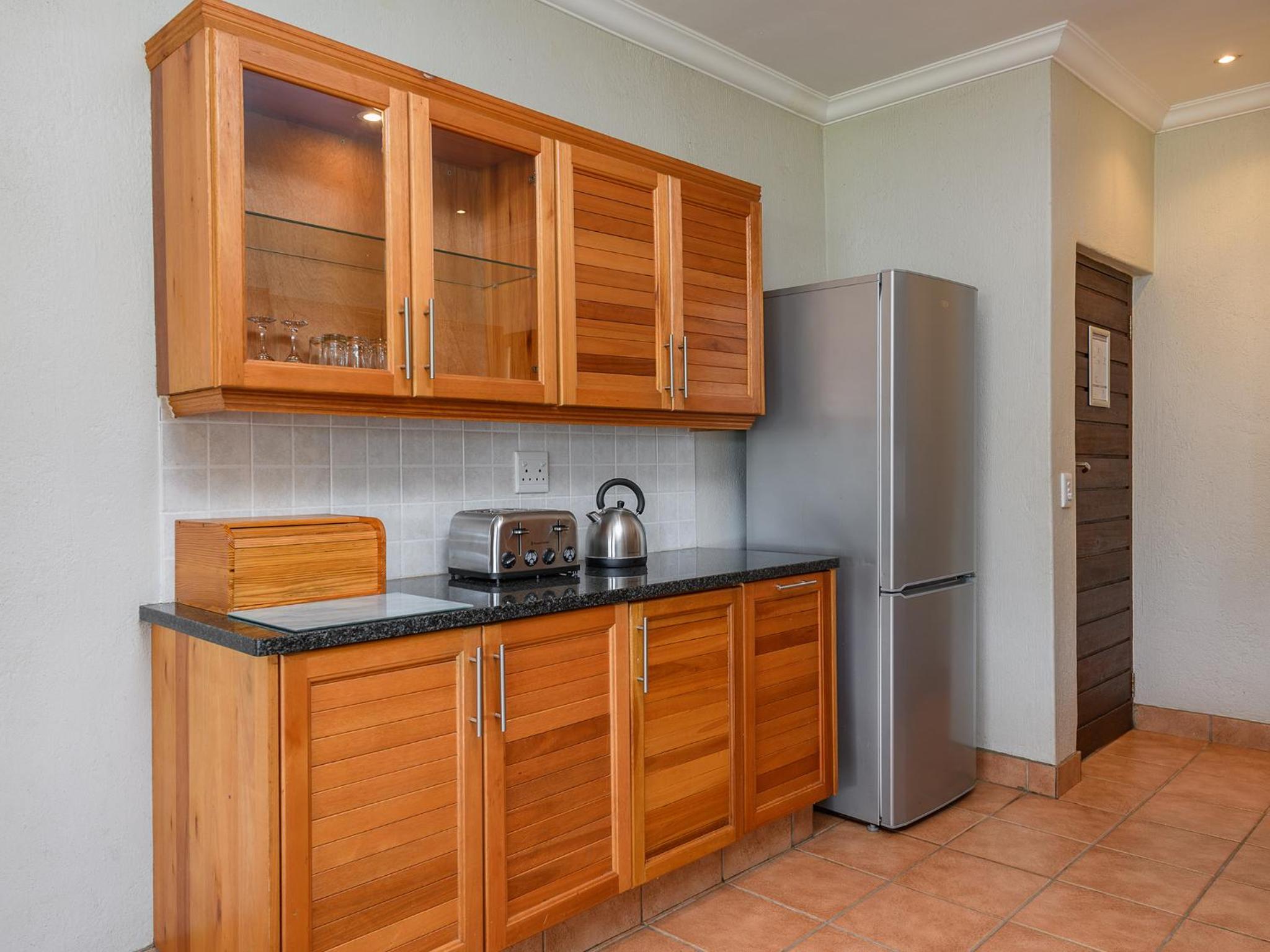 Three Bedroom Chalet with Patio photo 3