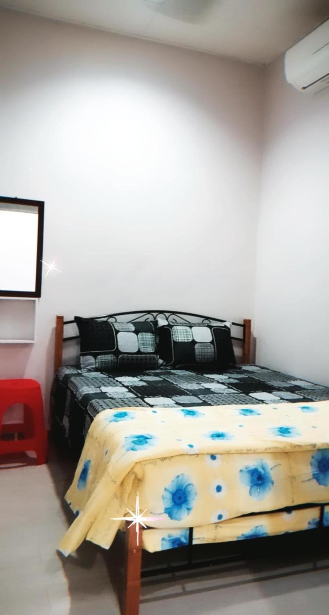 Three-Bedroom House photo 1