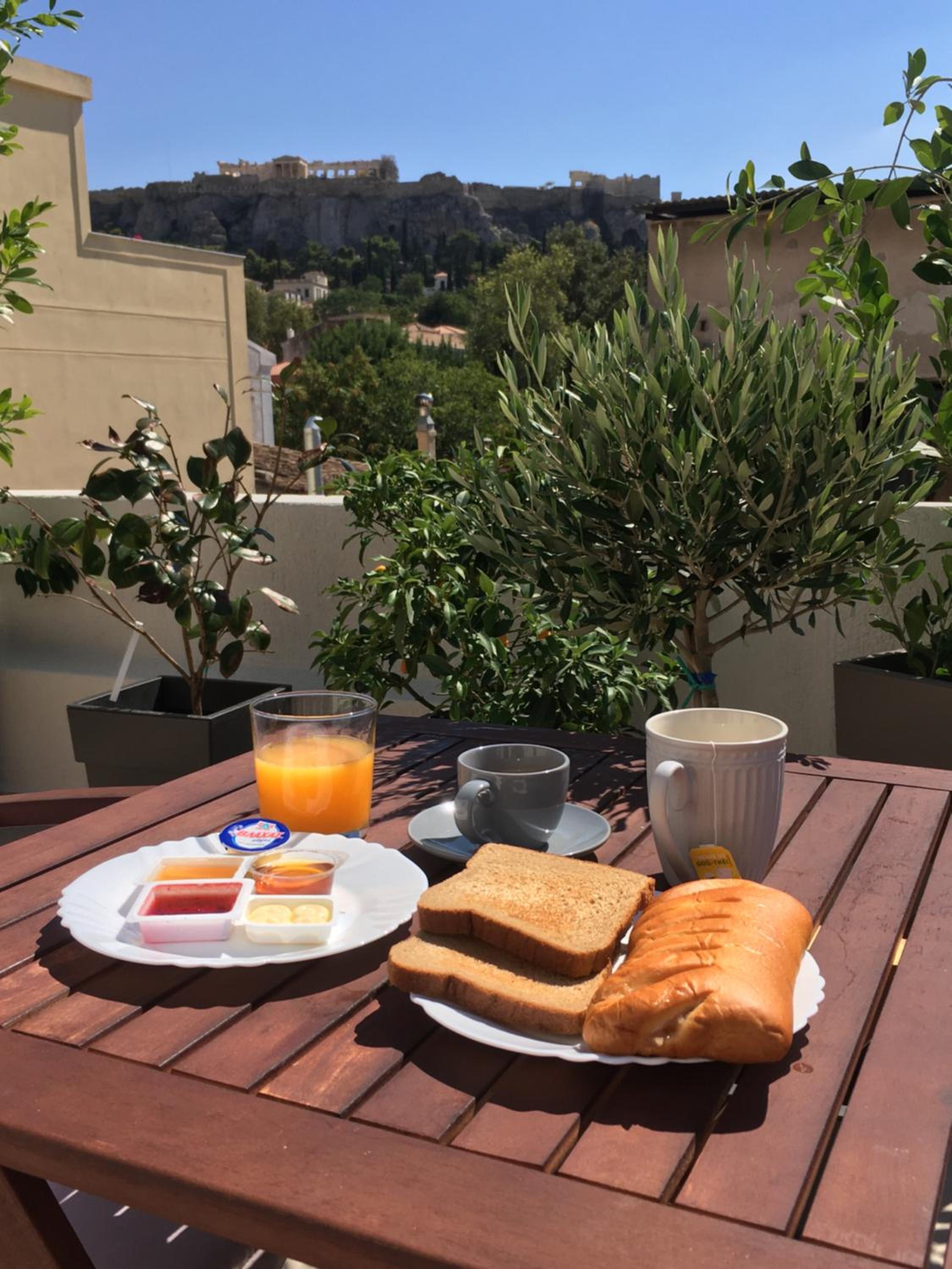 Deluxe Double Room with Balcony photo 3
