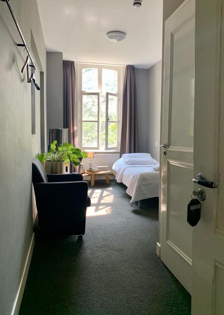 Single Room with Bathroom