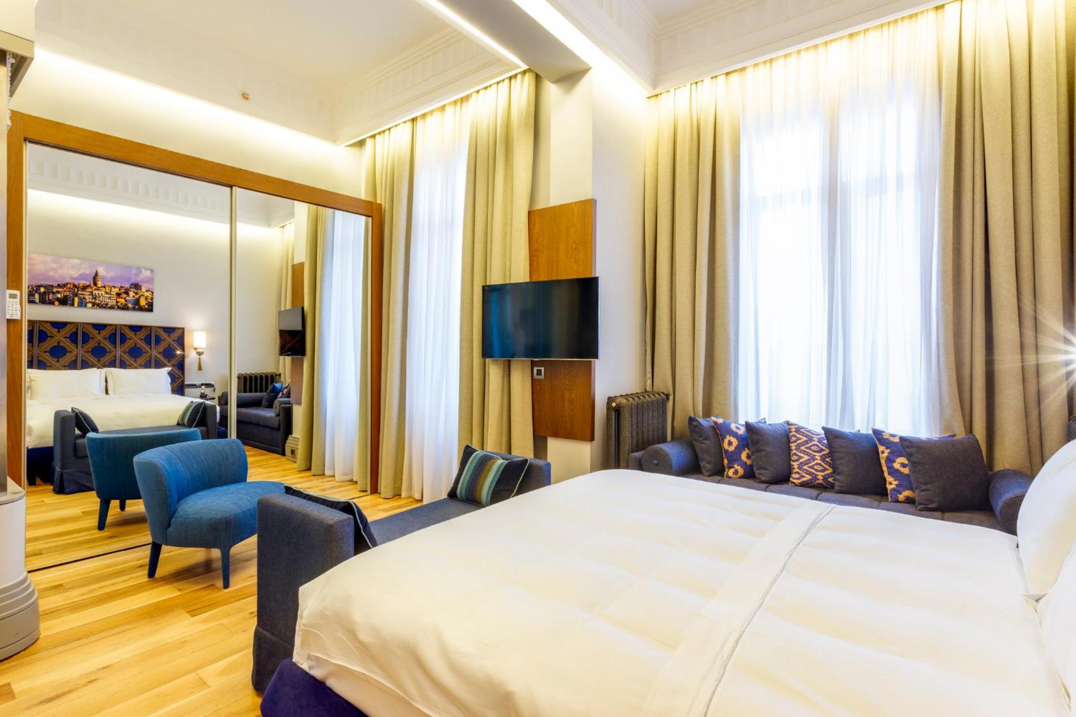 Superior Room with Garden View photo 3