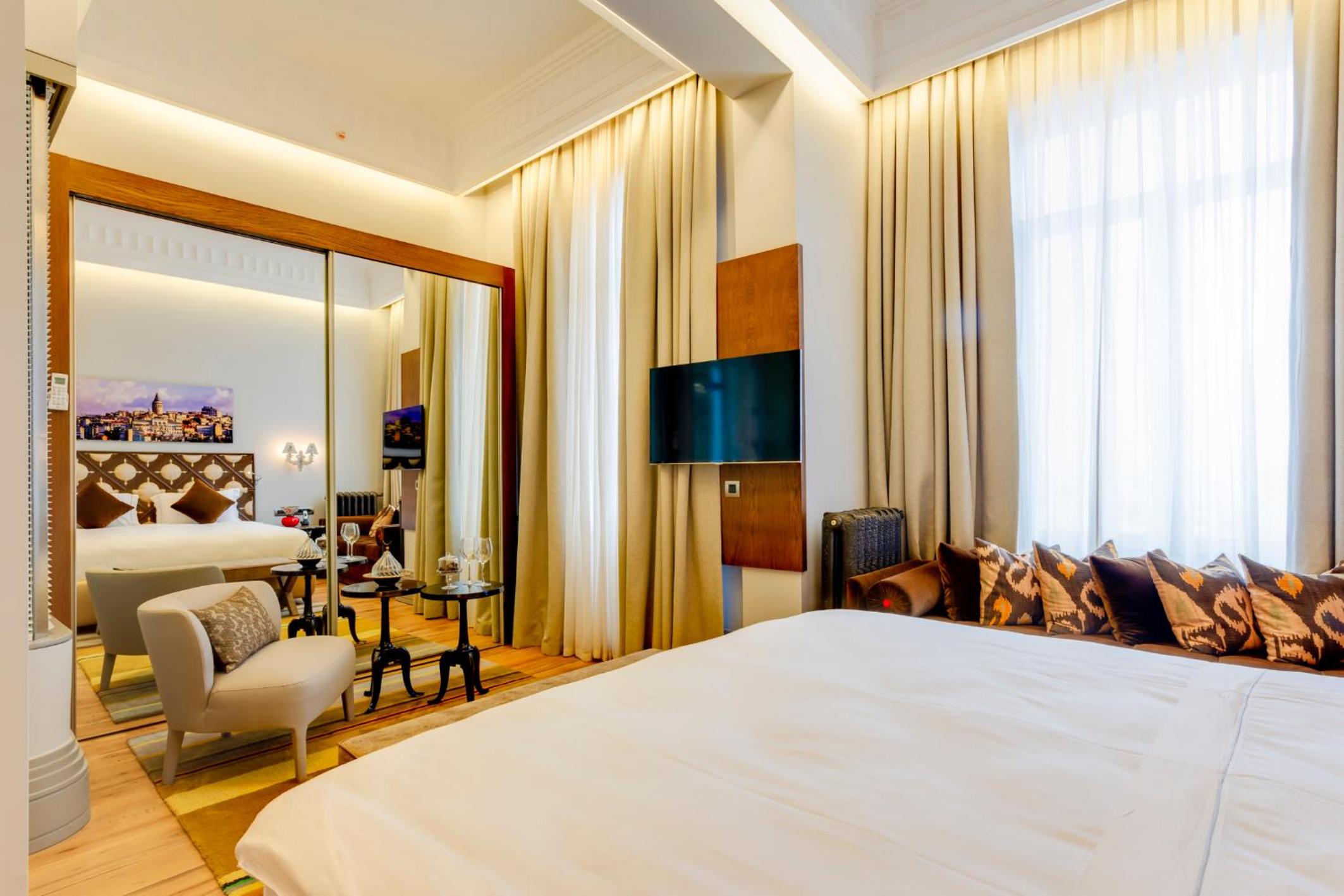 Deluxe Double Room with Sea View photo 3