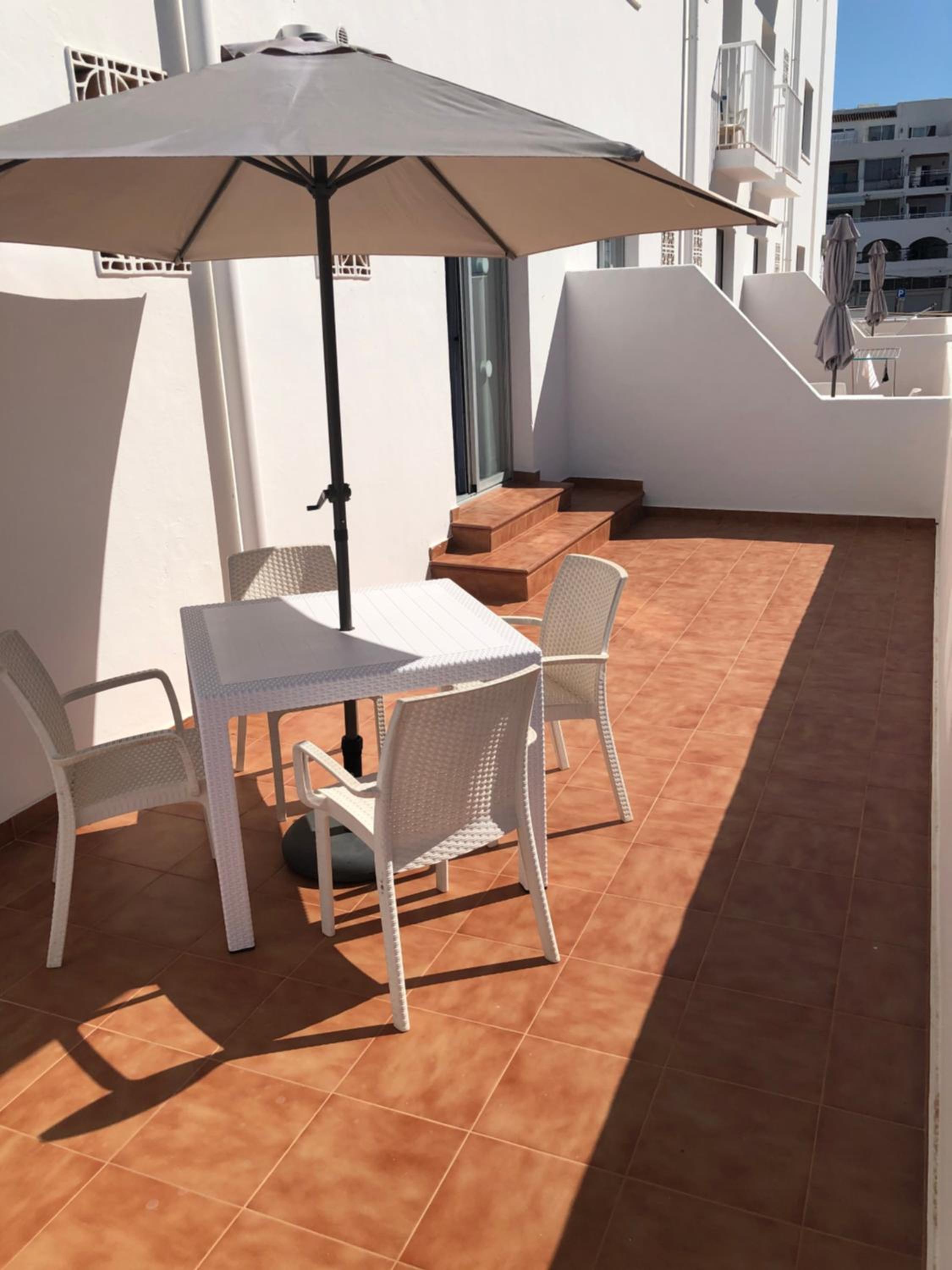 Quadruple Room with Terrace photo 3