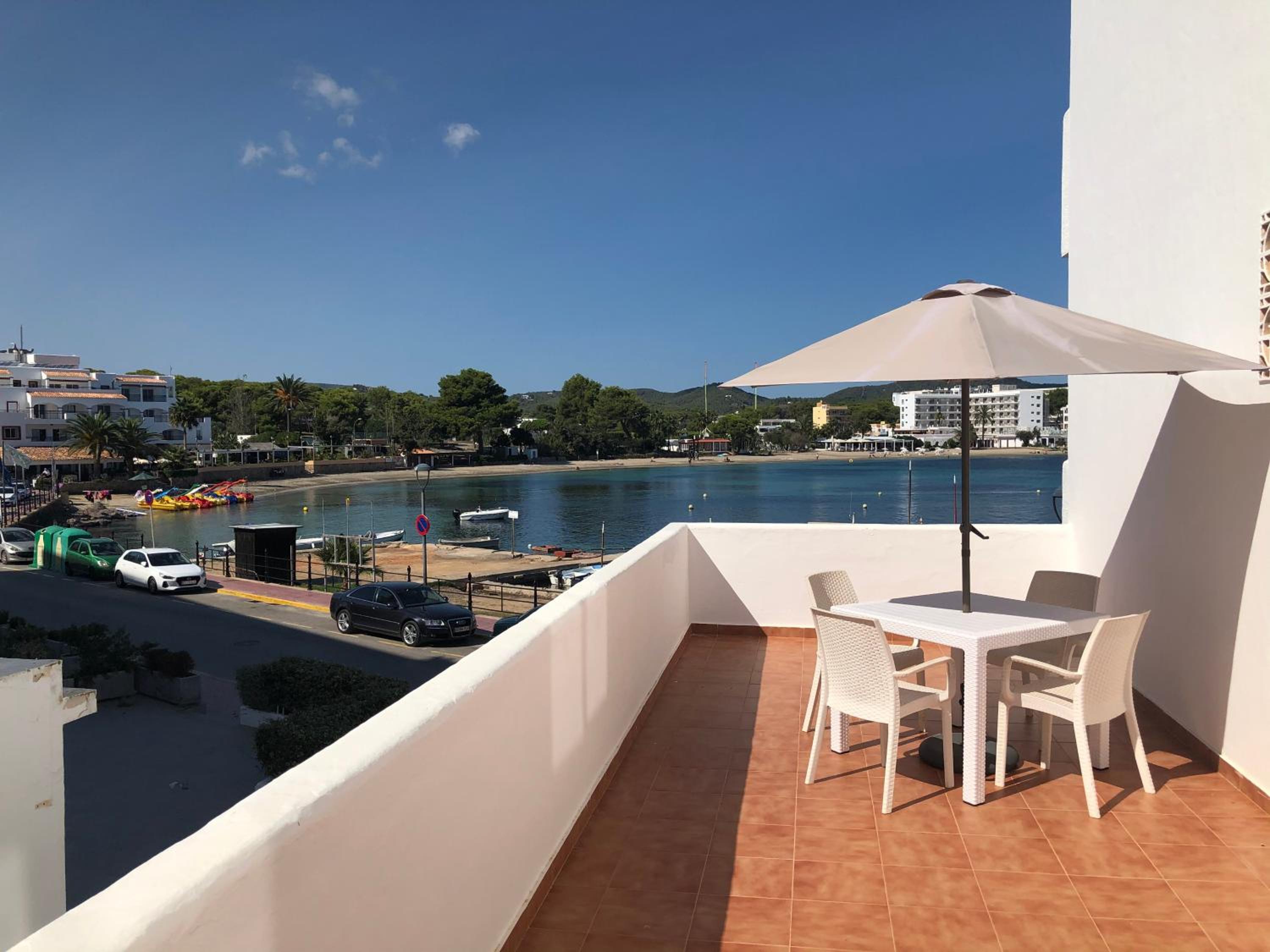 Quadruple Room with Terrace