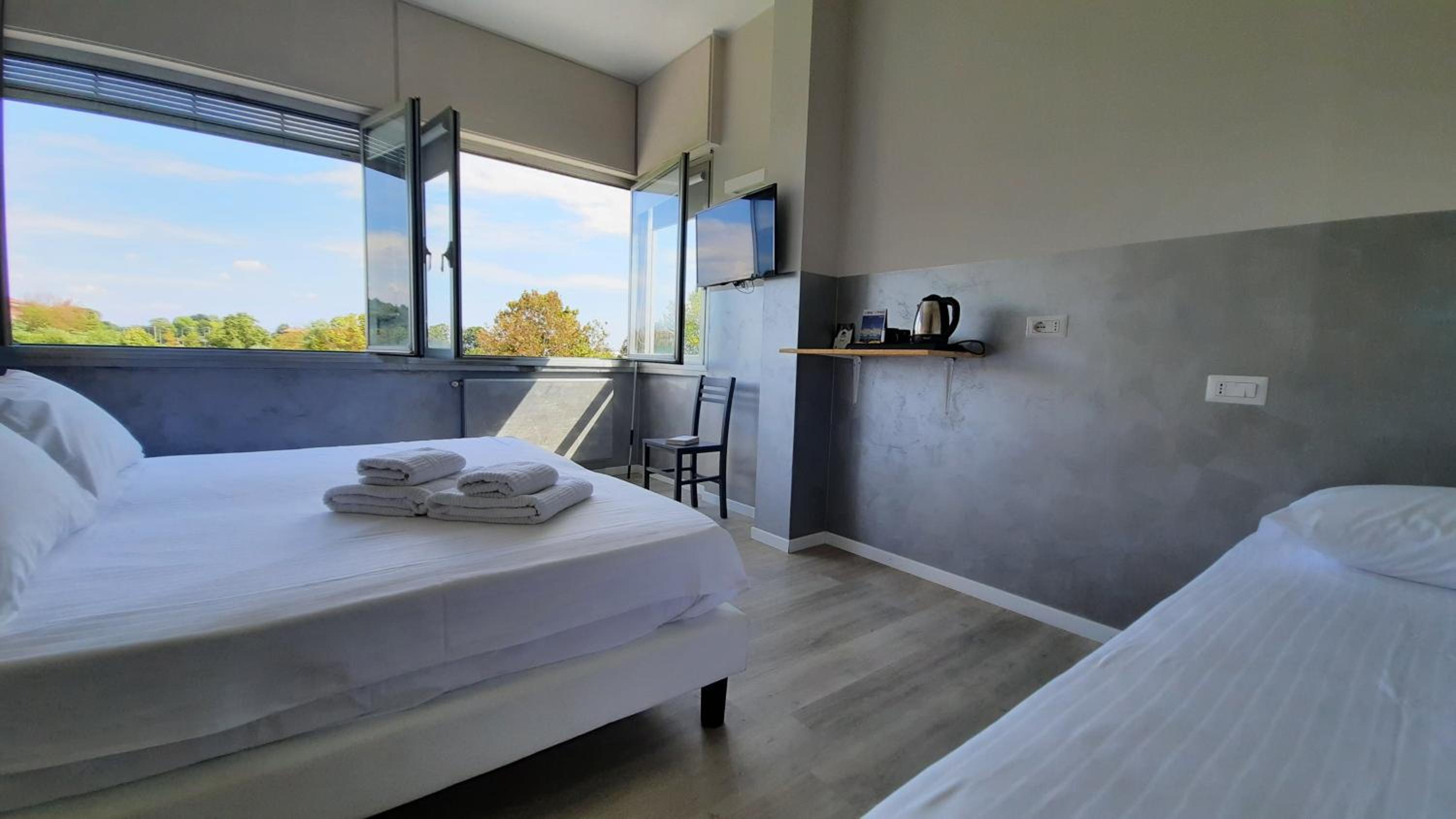 Triple Room with Private Bathroom - Photo 1