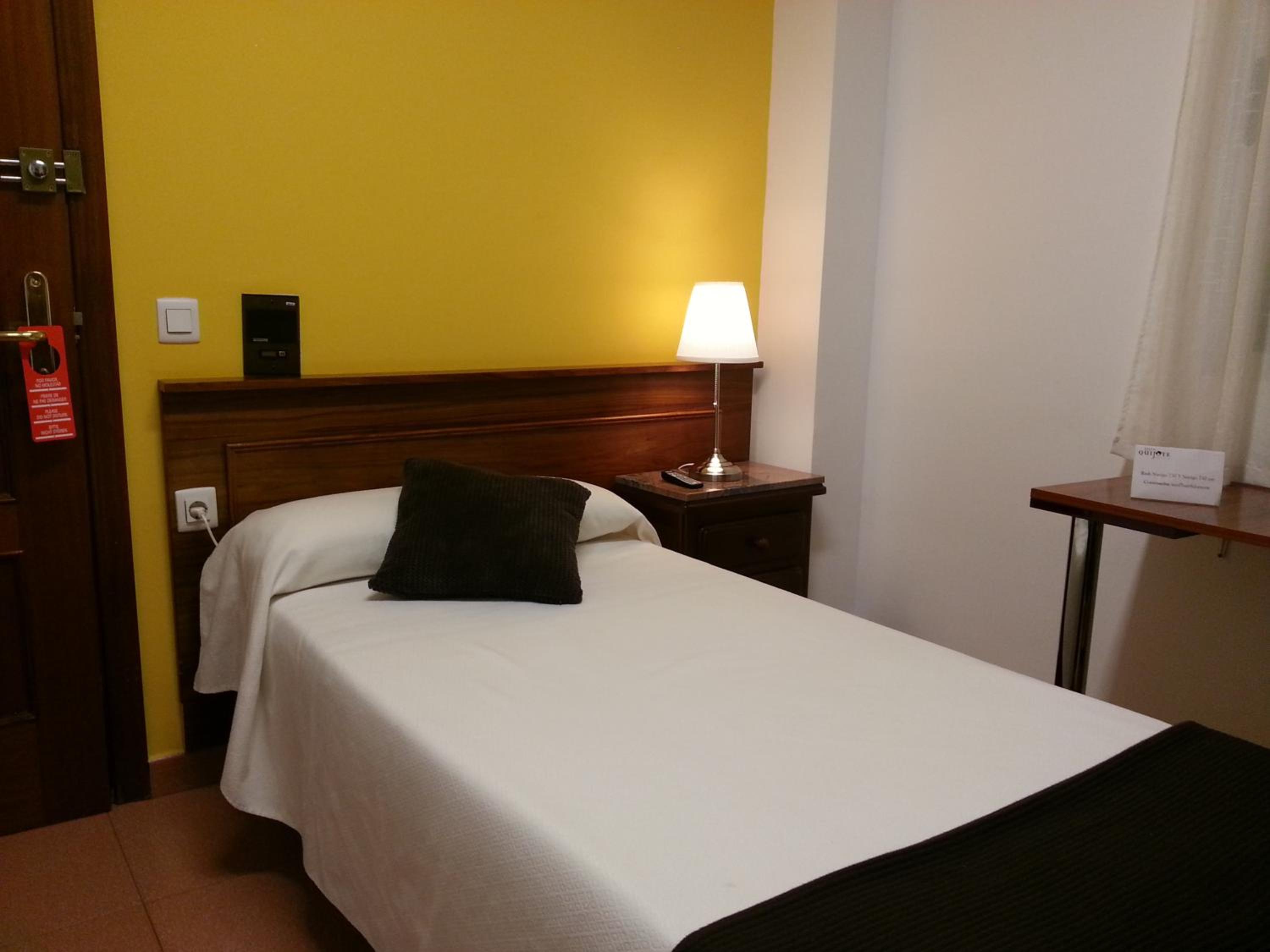Single Room photo 3